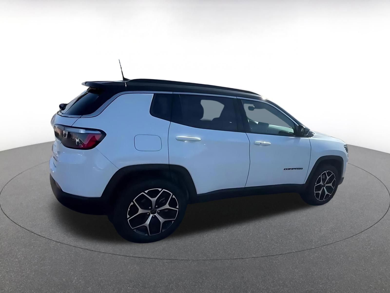 Thumbnail: 2025 Jeep Compass - 15