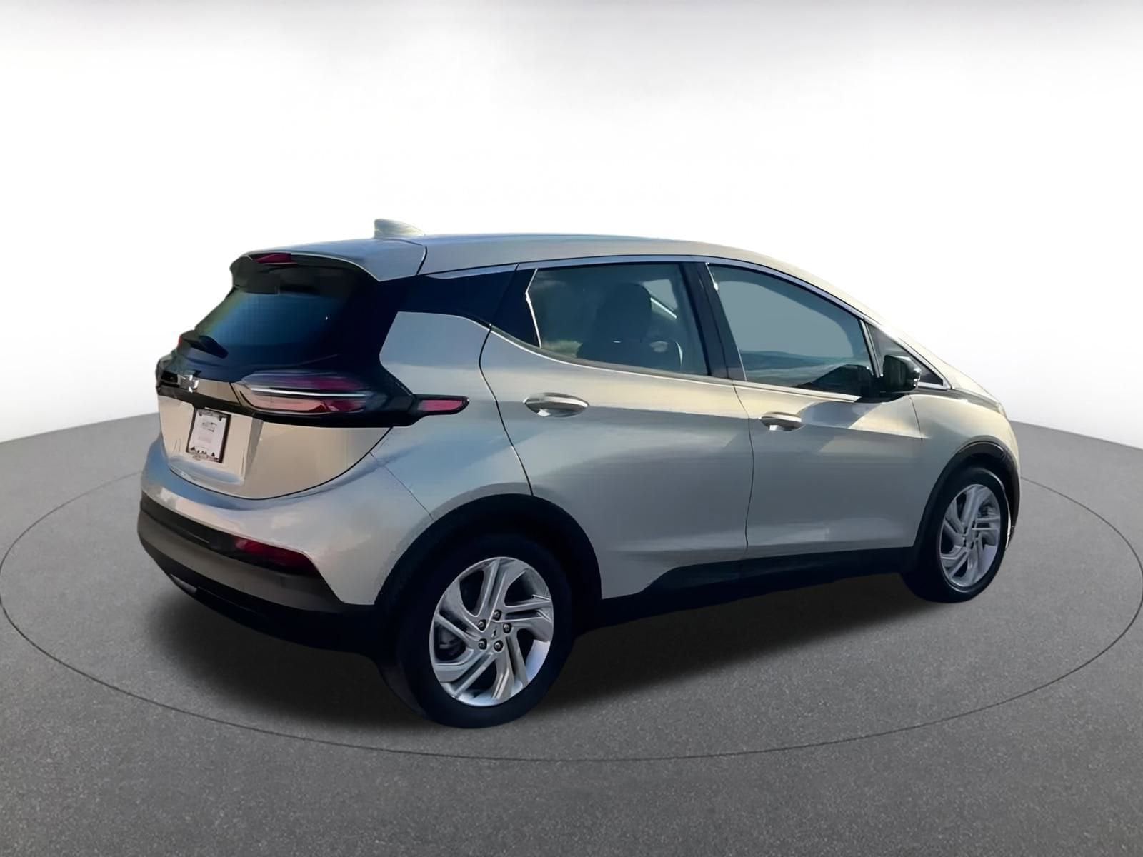 Thumbnail: 2023 Chevrolet Bolt EV - 15