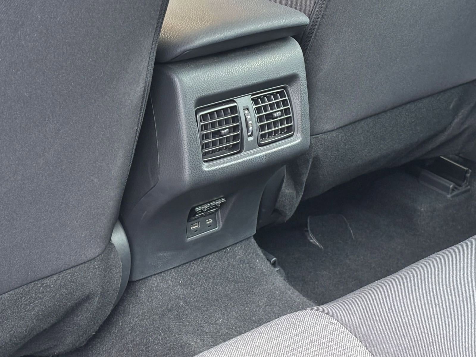 Thumbnail: 2025 Toyota Camry - 22