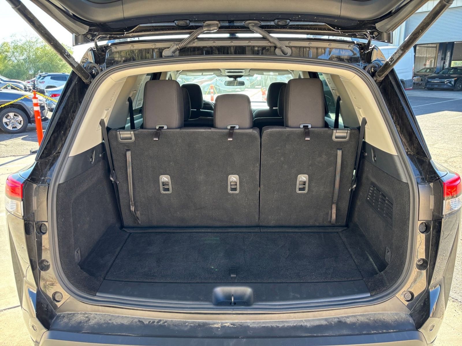 Thumbnail: 2025 Nissan Pathfinder - 33