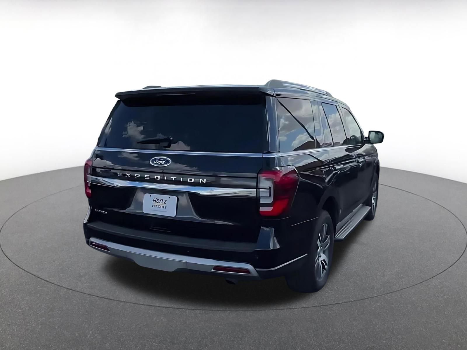 Thumbnail: 2024 Ford Expedition - 15