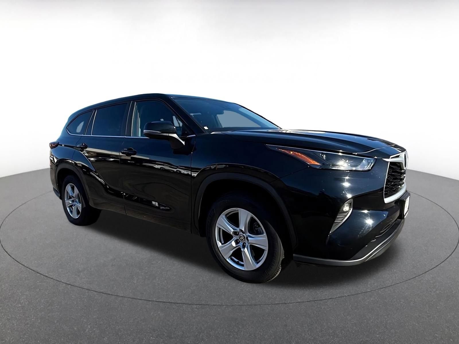 Thumbnail: 2025 Toyota Highlander - 1