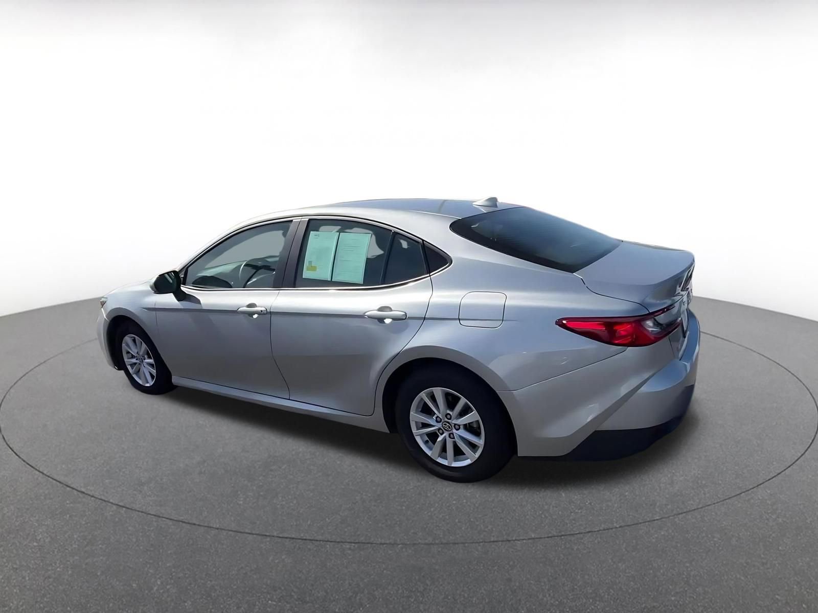 Thumbnail: 2025 Toyota Camry - 10