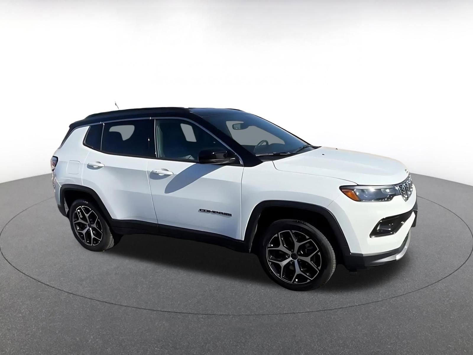 Thumbnail: 2025 Jeep Compass - 2