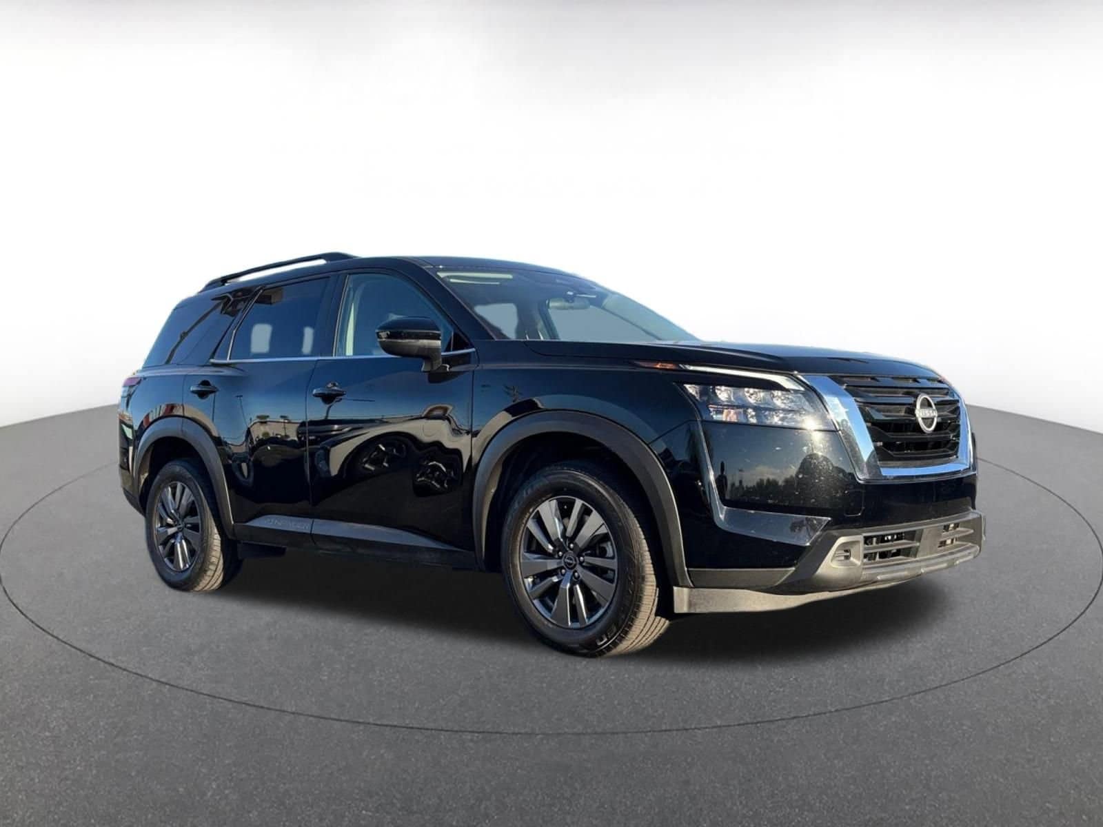 Thumbnail: 2025 Nissan Pathfinder - 1