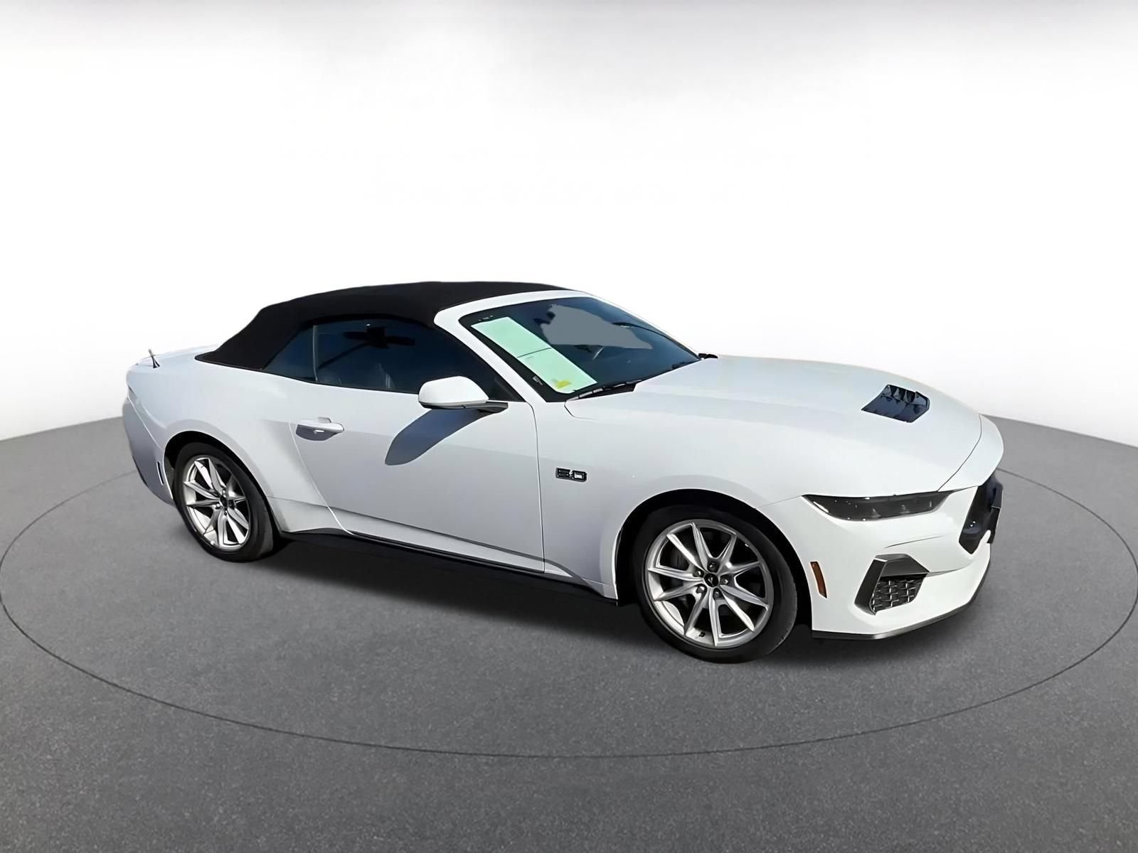 Thumbnail: 2025 Ford Mustang - 2