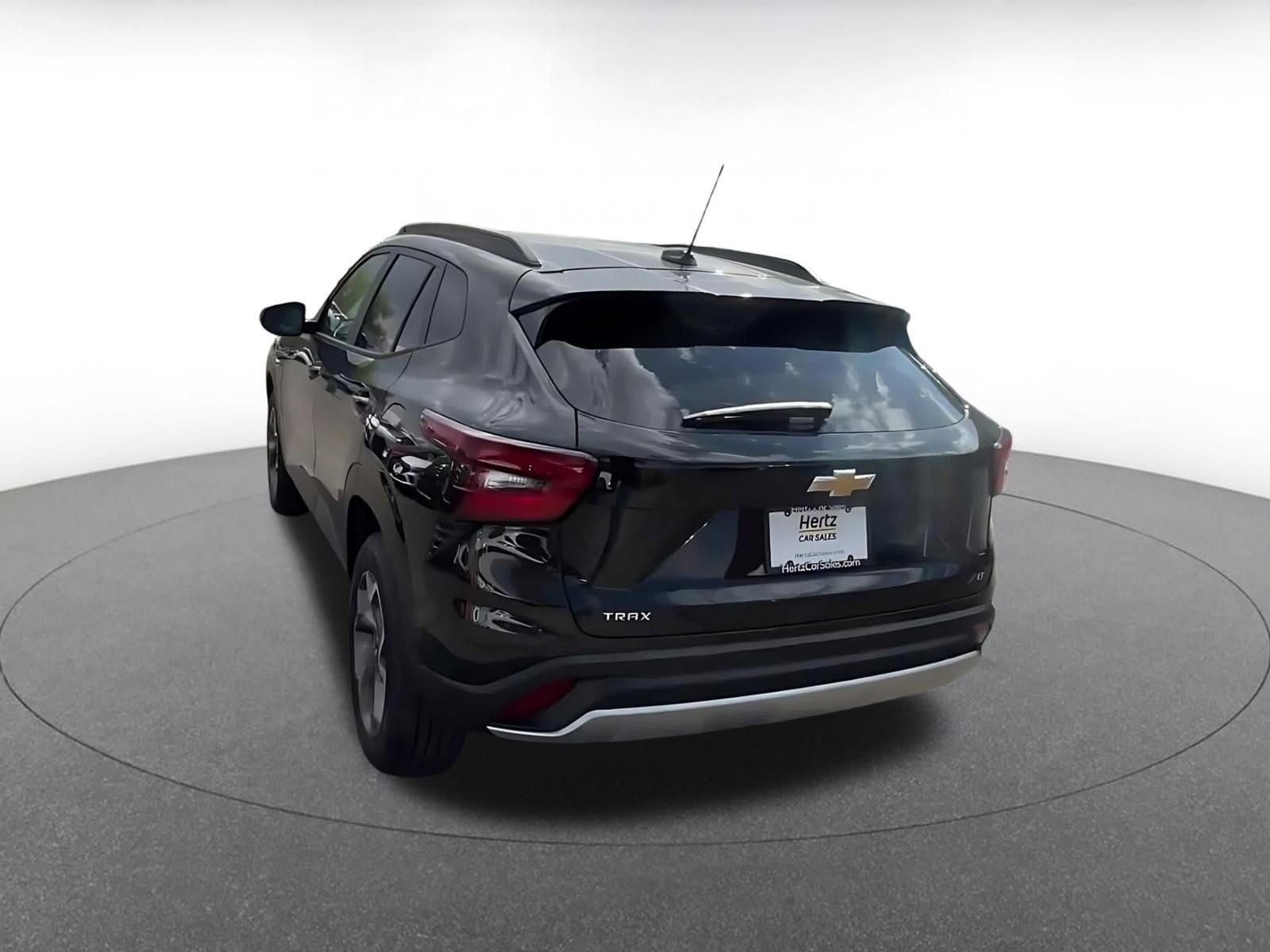 Thumbnail: 2025 Chevrolet Trax - 11