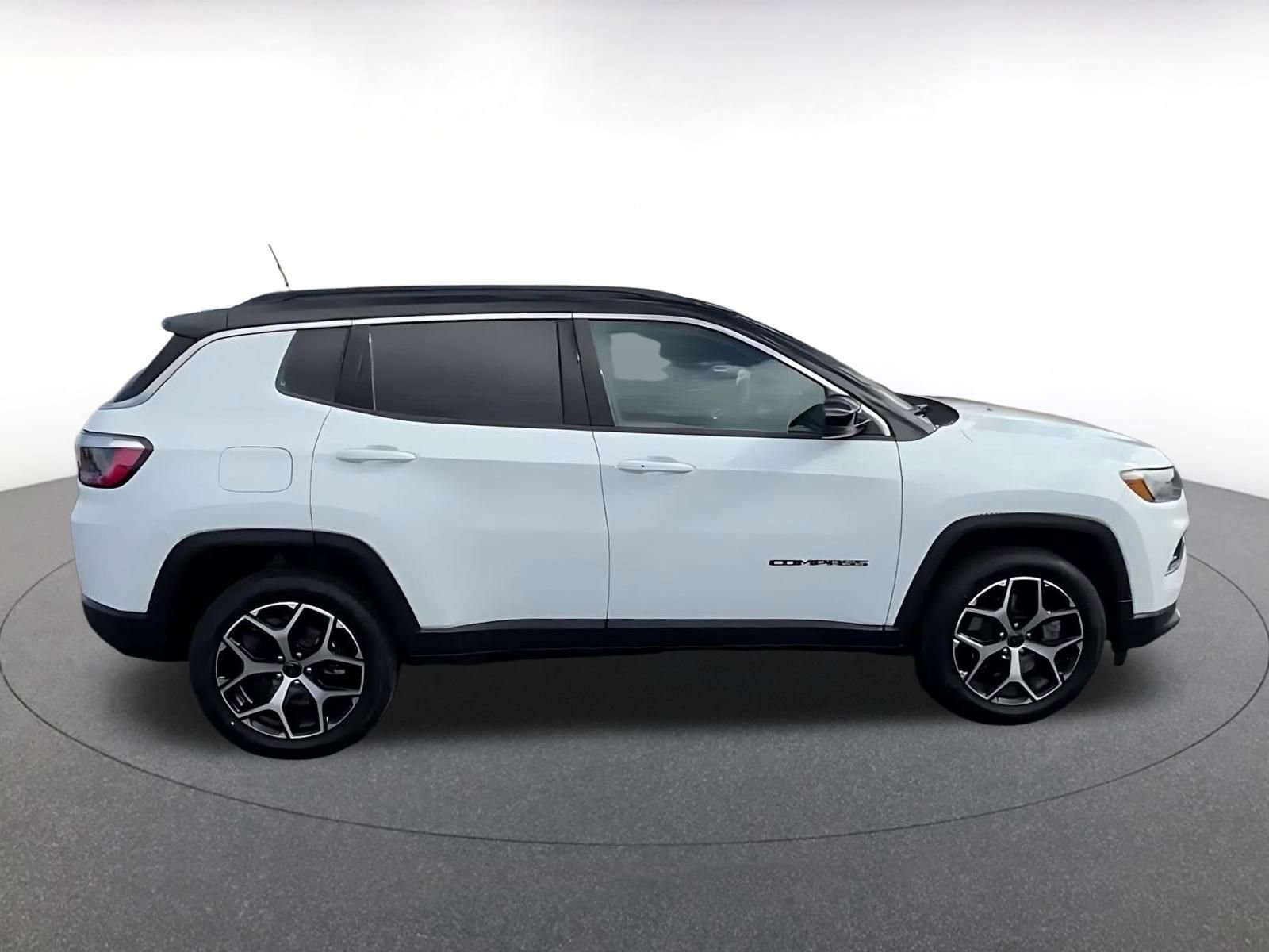 Thumbnail: 2025 Jeep Compass - 16