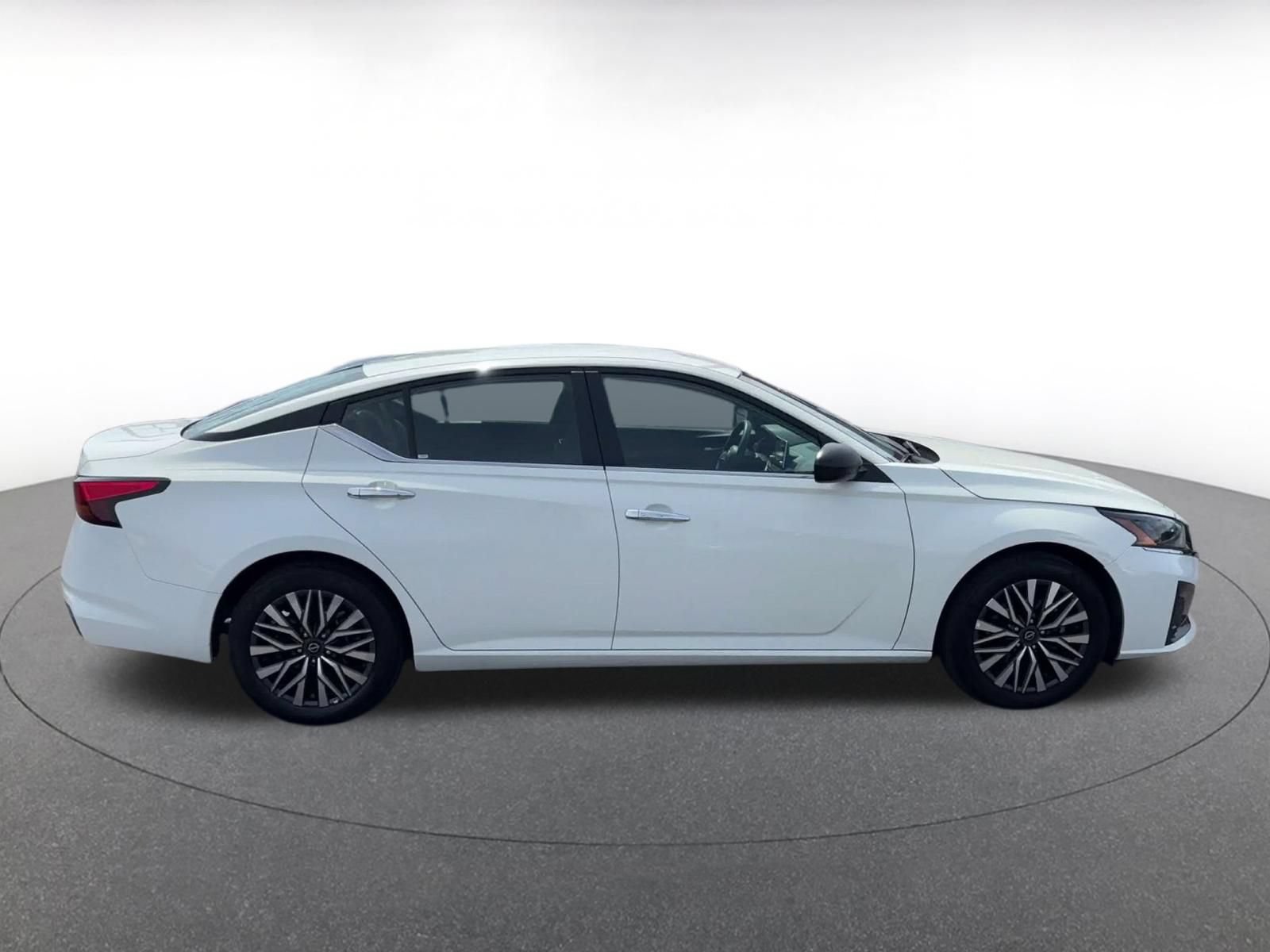 Thumbnail: 2025 Nissan Altima - 15