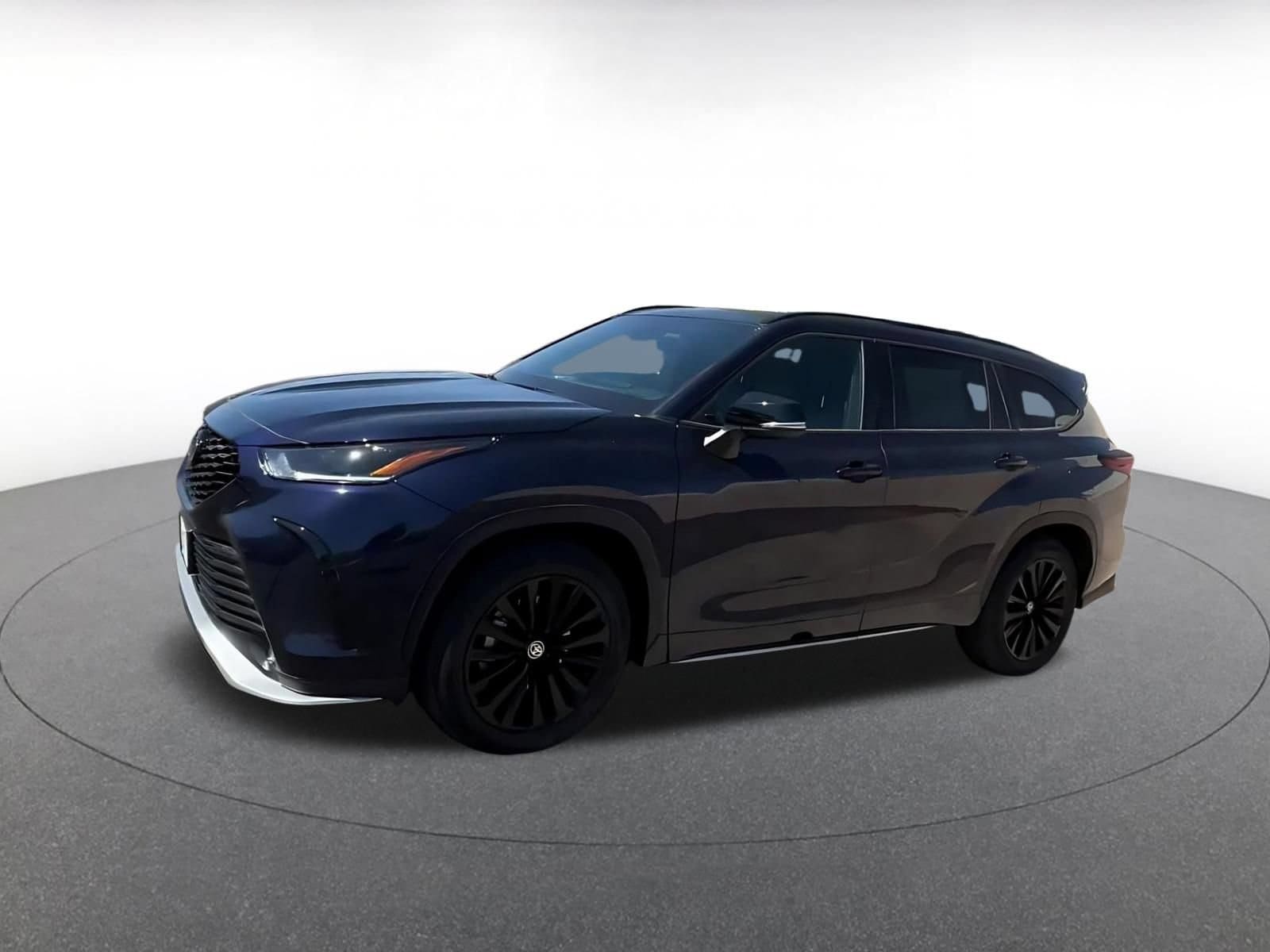 Thumbnail: 2025 Toyota Highlander - 8