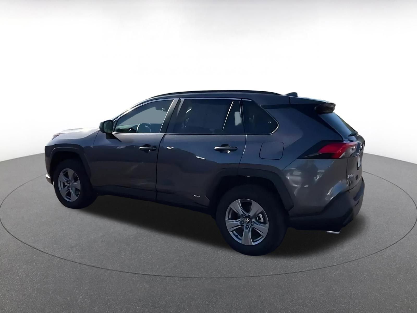 Thumbnail: 2025 Toyota RAV4 - 10