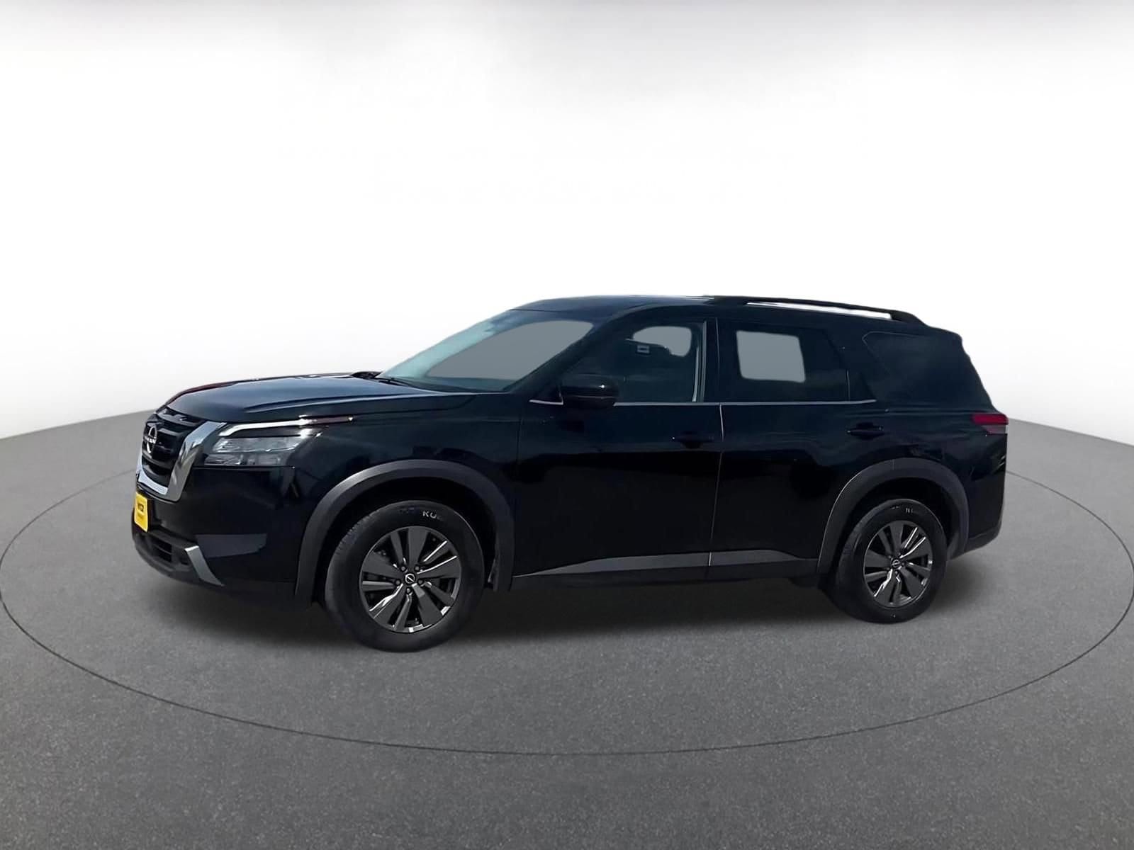 Thumbnail: 2025 Nissan Pathfinder - 8