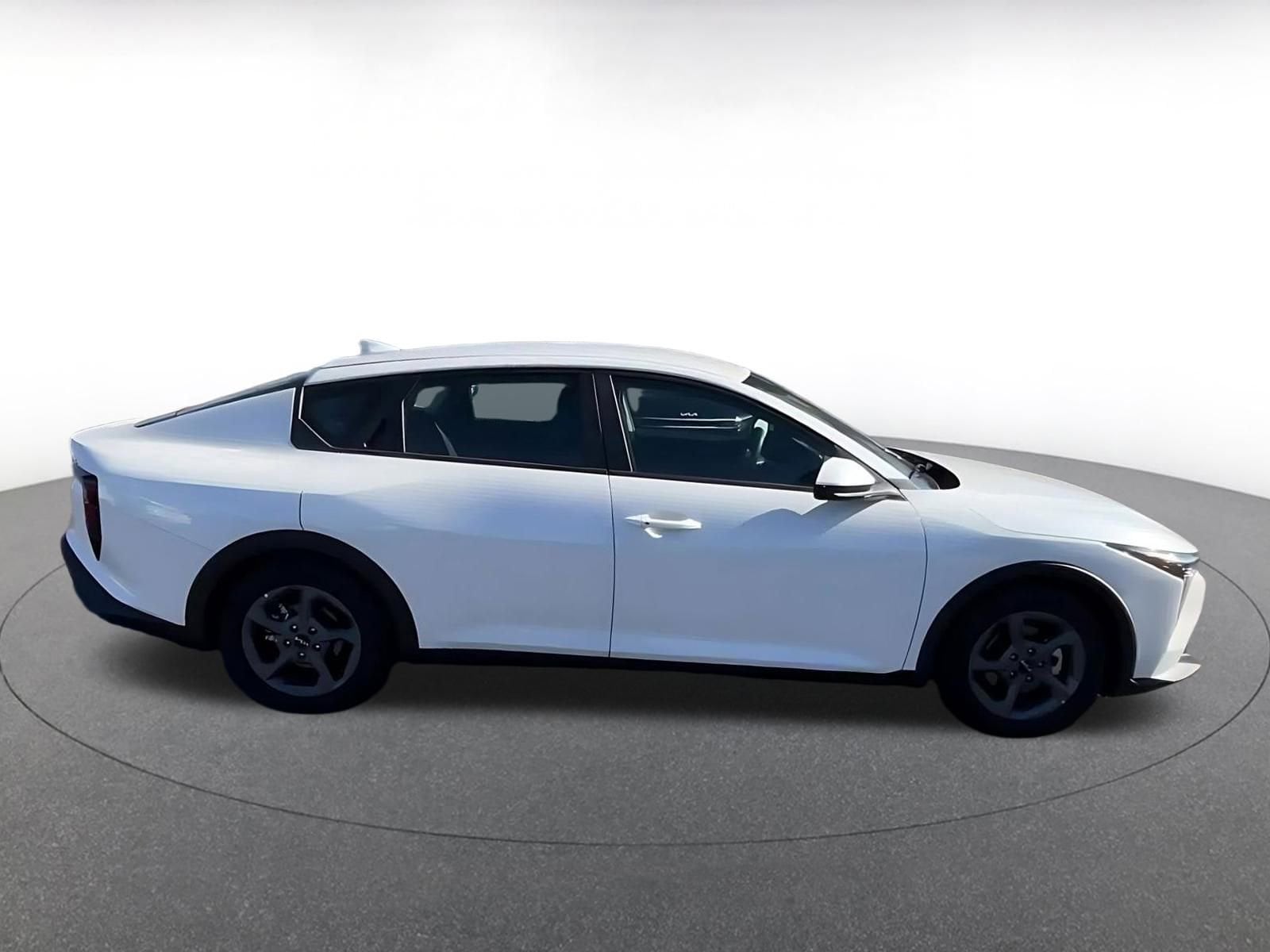 Thumbnail: 2025 Kia K4 - 15