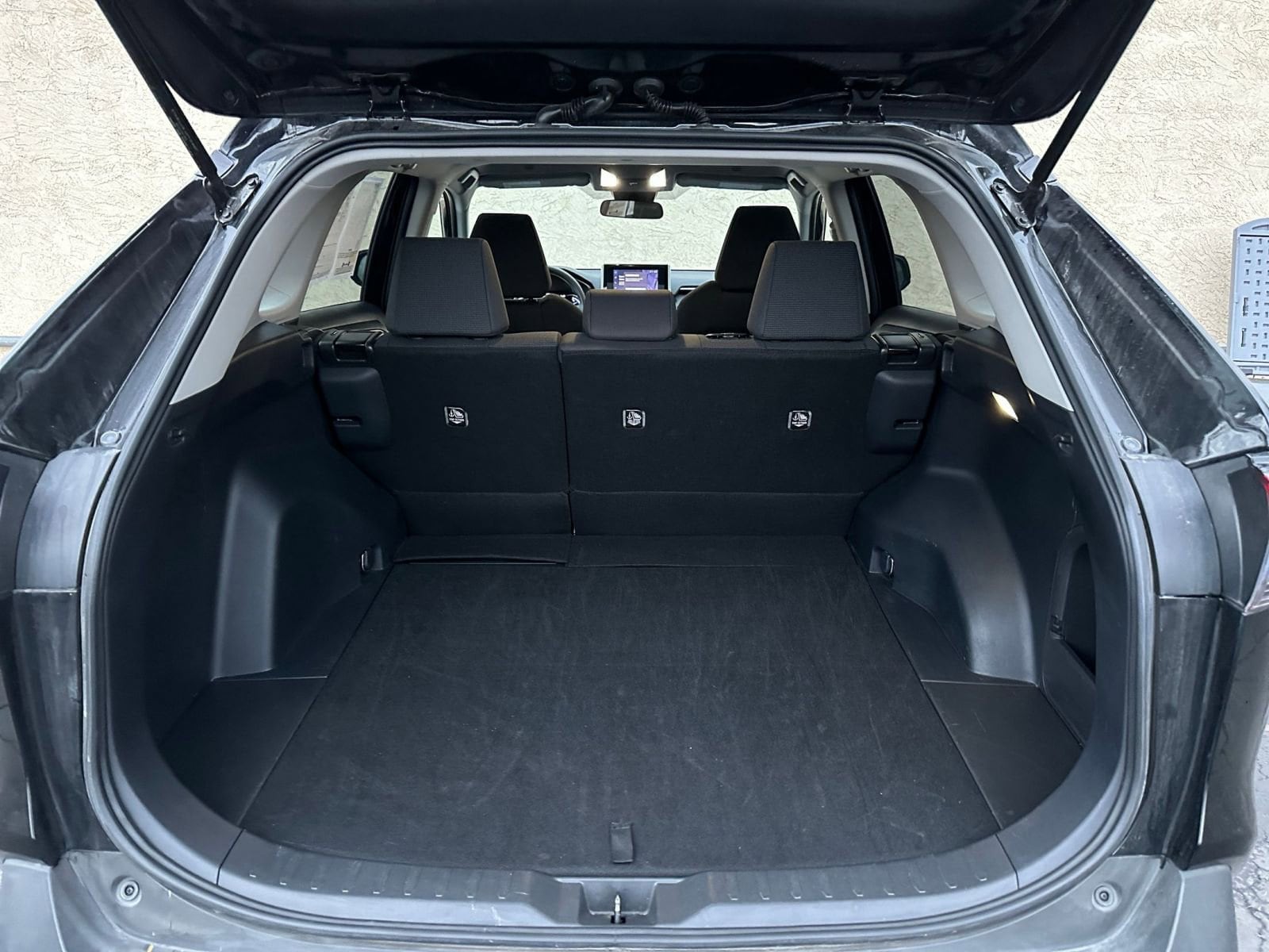 Thumbnail: 2025 Toyota RAV4 - 30