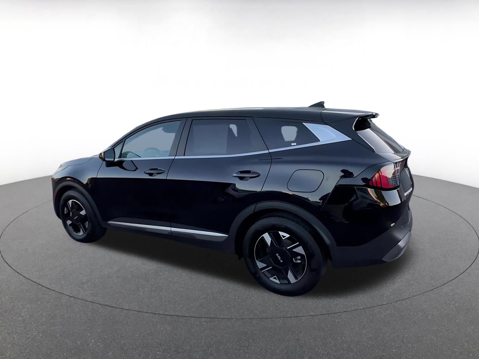 Thumbnail: 2026 Kia Sportage - 10