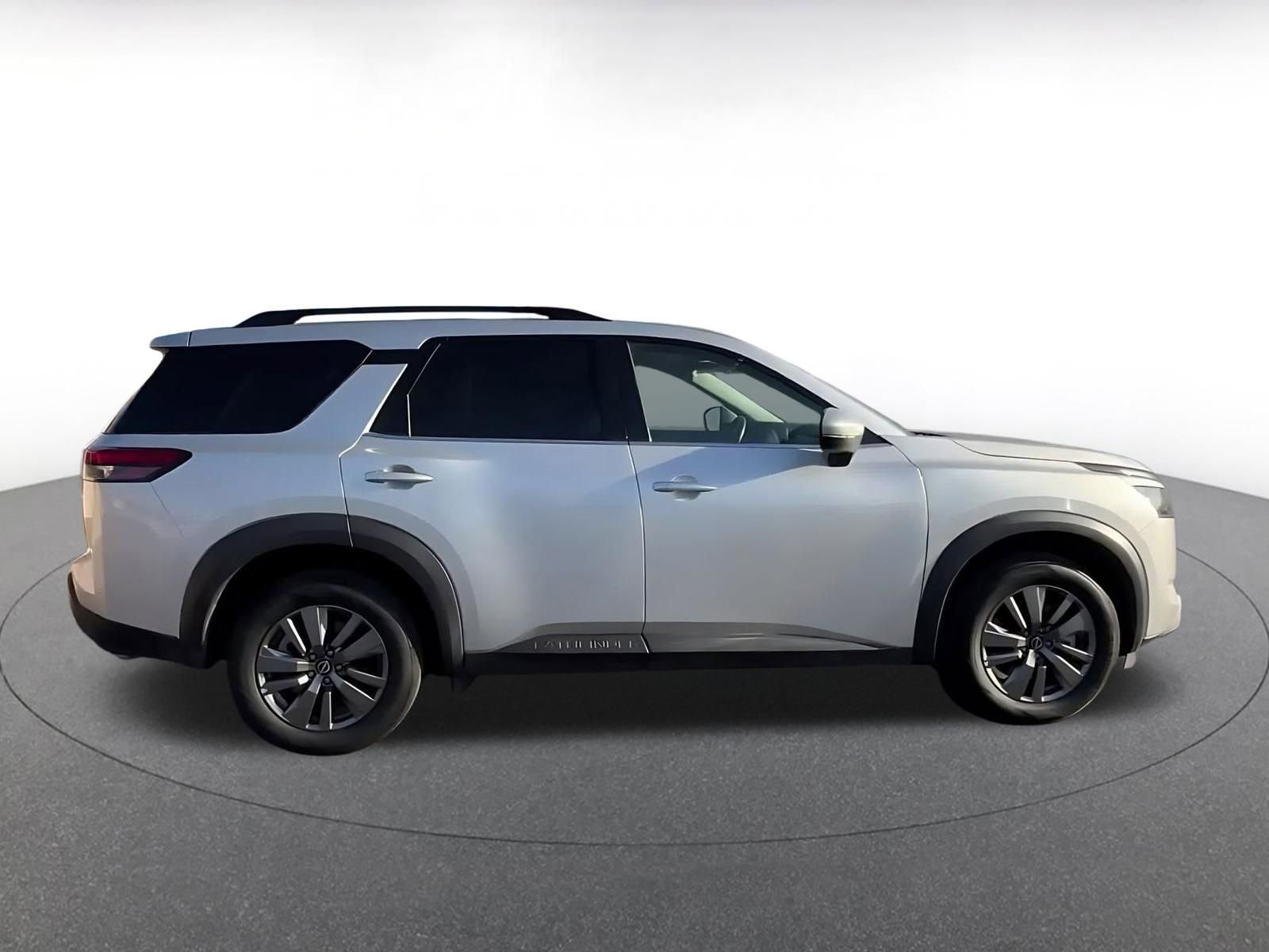 Thumbnail: 2025 Nissan Pathfinder - 16