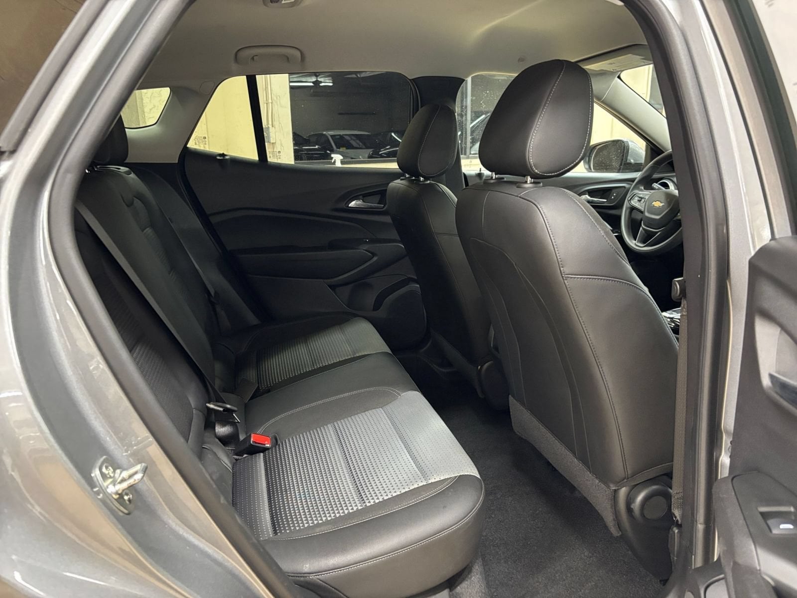 Thumbnail: 2025 Chevrolet Trax - 24