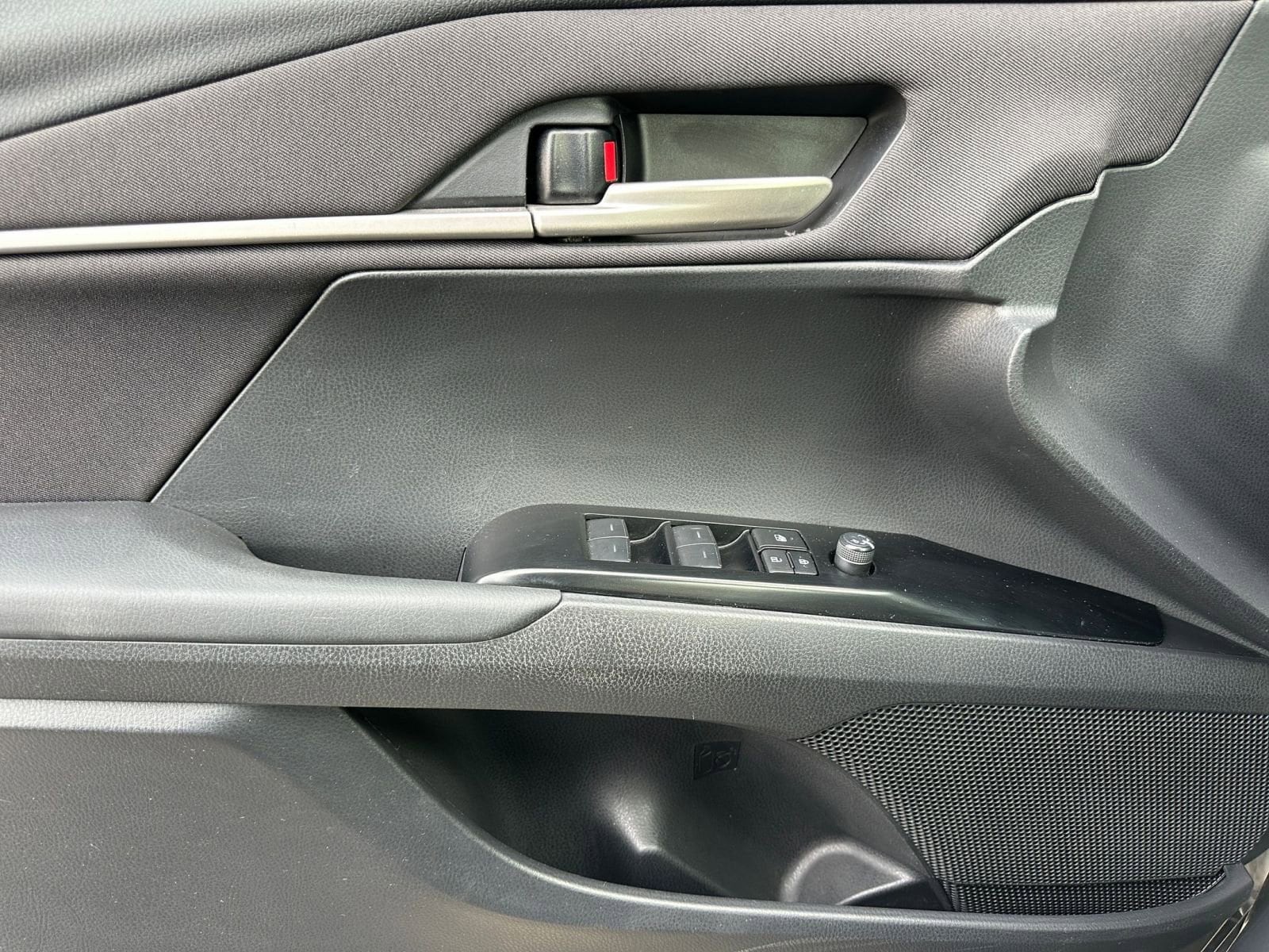 Thumbnail: 2025 Toyota Camry - 20