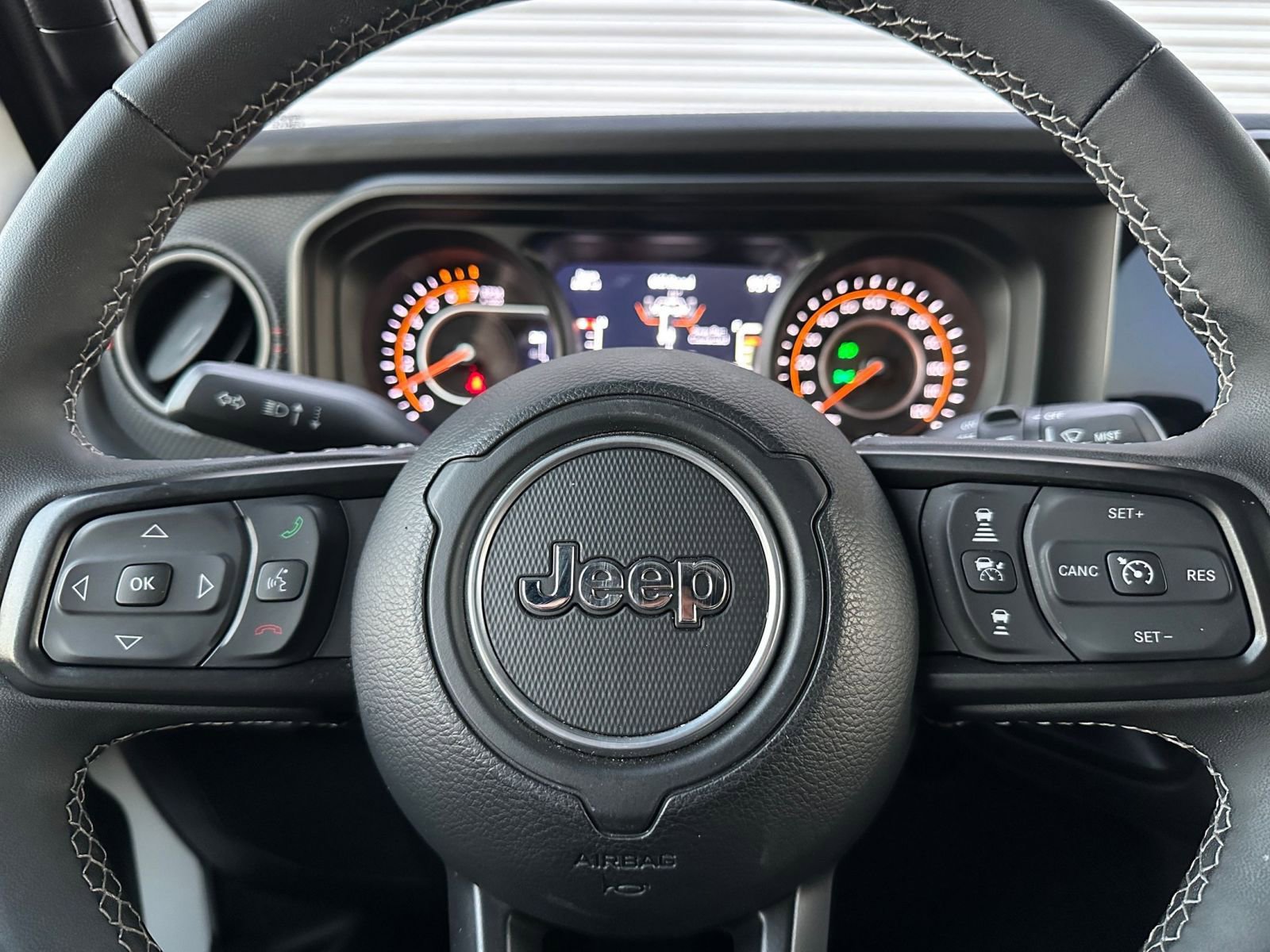 Thumbnail: 2025 Jeep Wrangler - 27