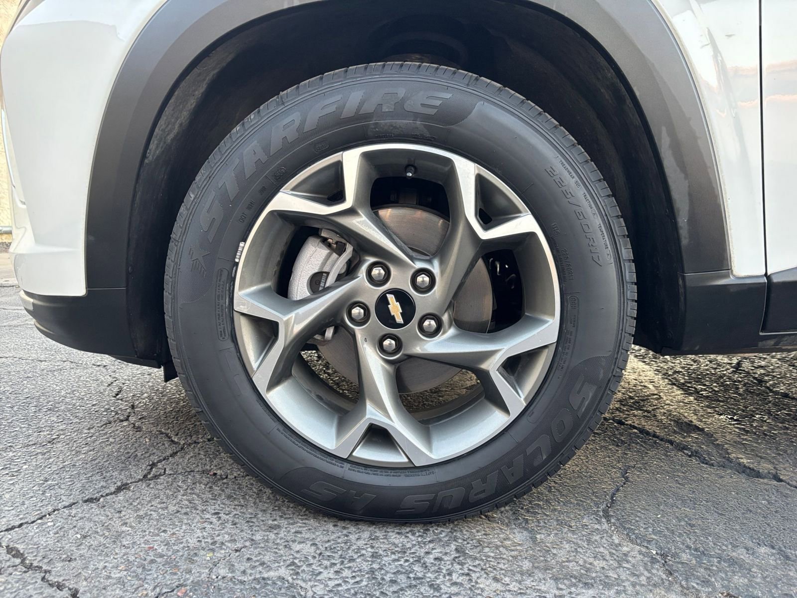 Thumbnail: 2025 Chevrolet Trax - 28