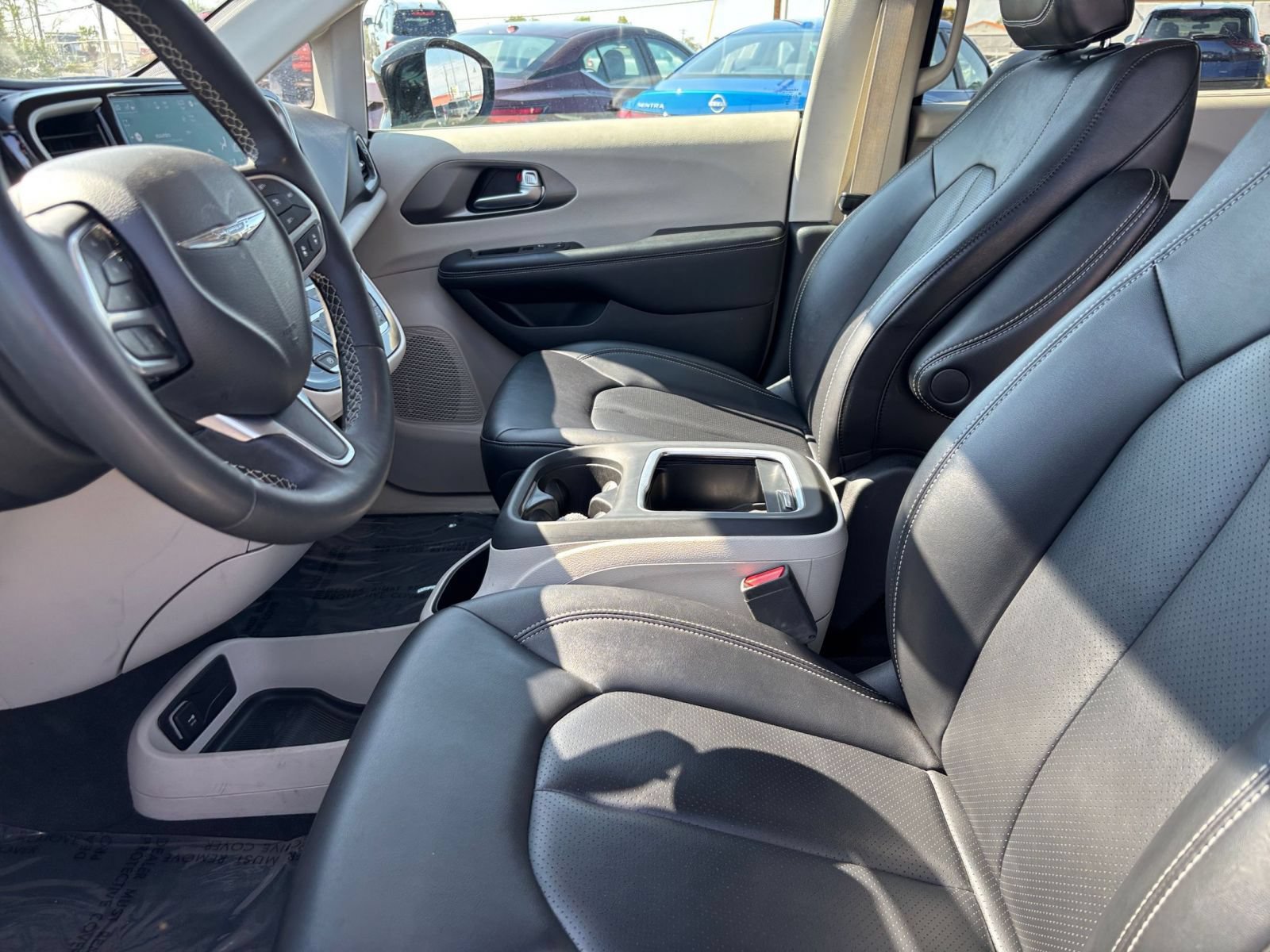 Thumbnail: 2024 Chrysler Pacifica - 28