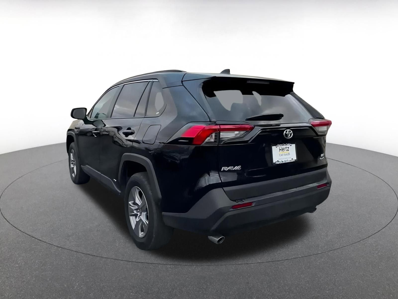 Thumbnail: 2025 Toyota RAV4 - 11