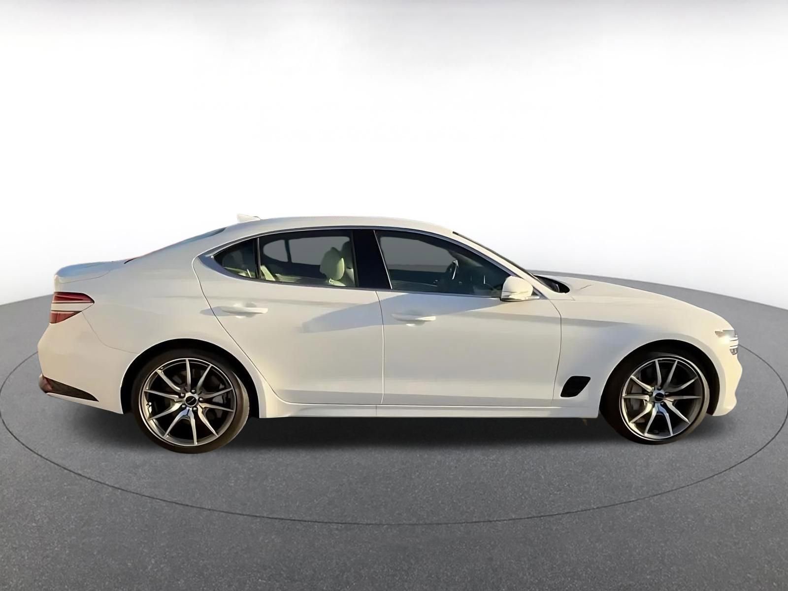 Thumbnail: 2025 Genesis G70 - 16