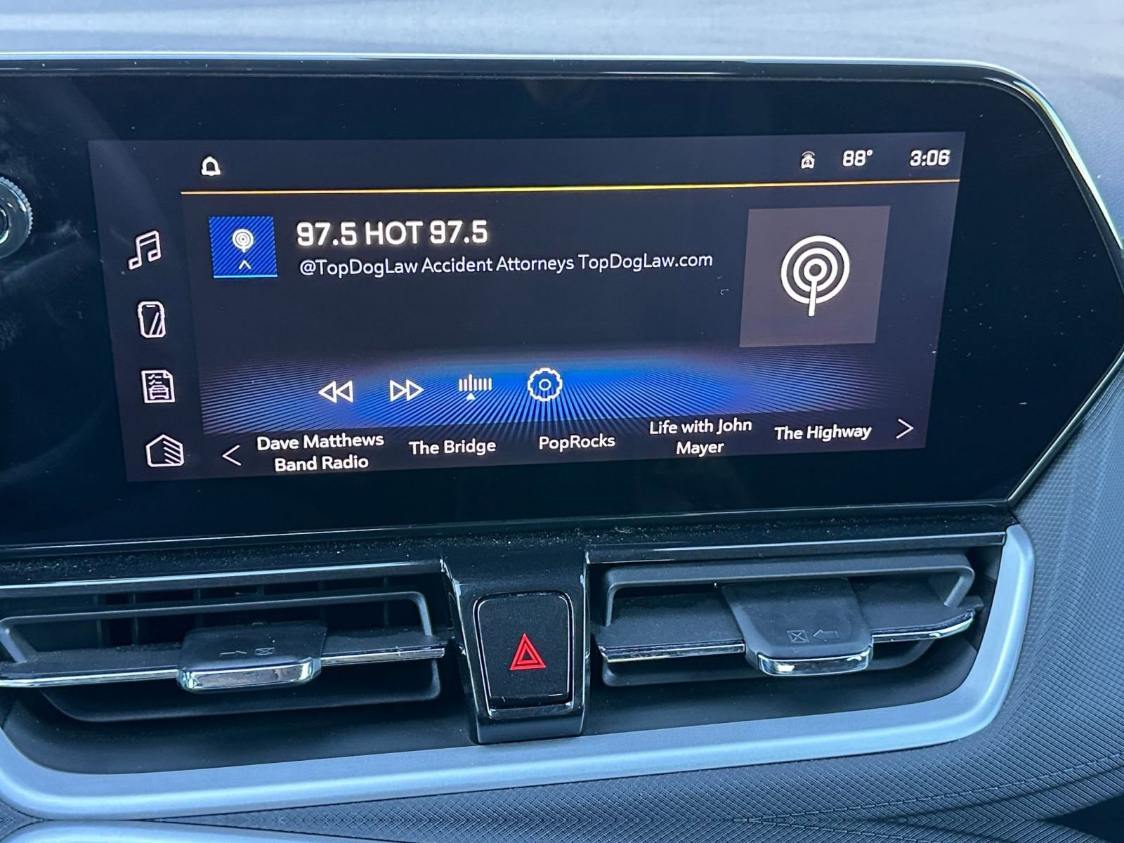 Thumbnail: 2025 Chevrolet TrailBlazer - 21