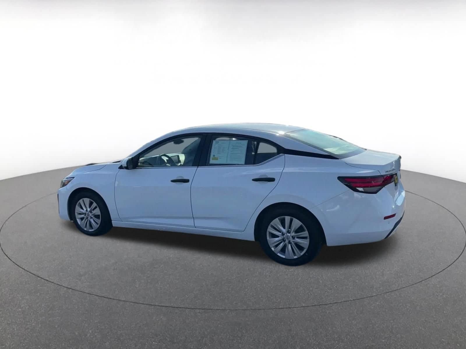 Thumbnail: 2025 Nissan Sentra - 9