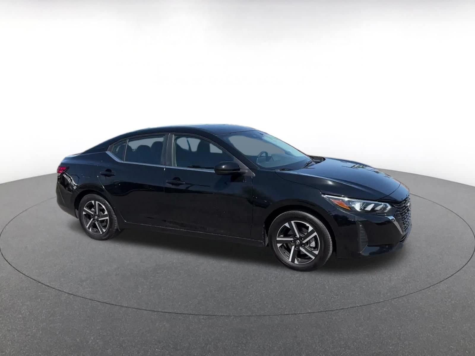 Thumbnail: 2025 Nissan Sentra - 2