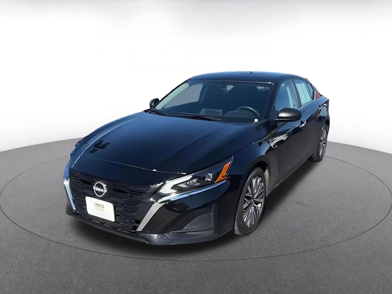 Thumbnail: 2025 Nissan Altima - 4