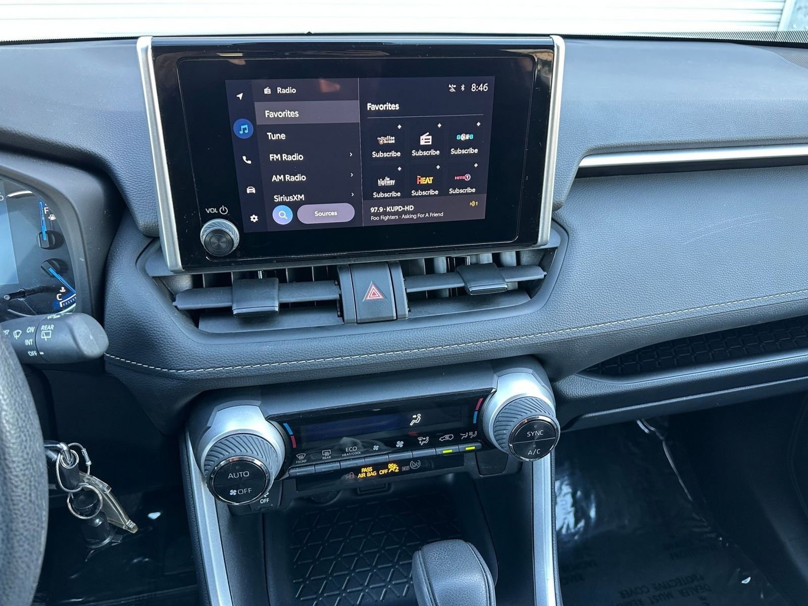 Thumbnail: 2025 Toyota RAV4 - 18