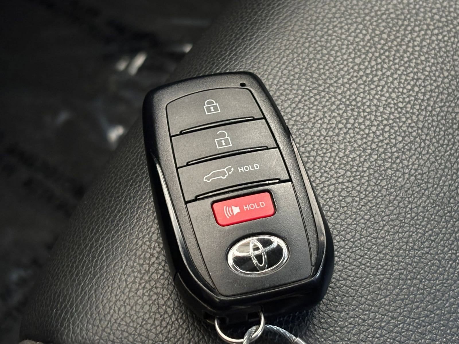 Thumbnail: 2024 Toyota Highlander - 21