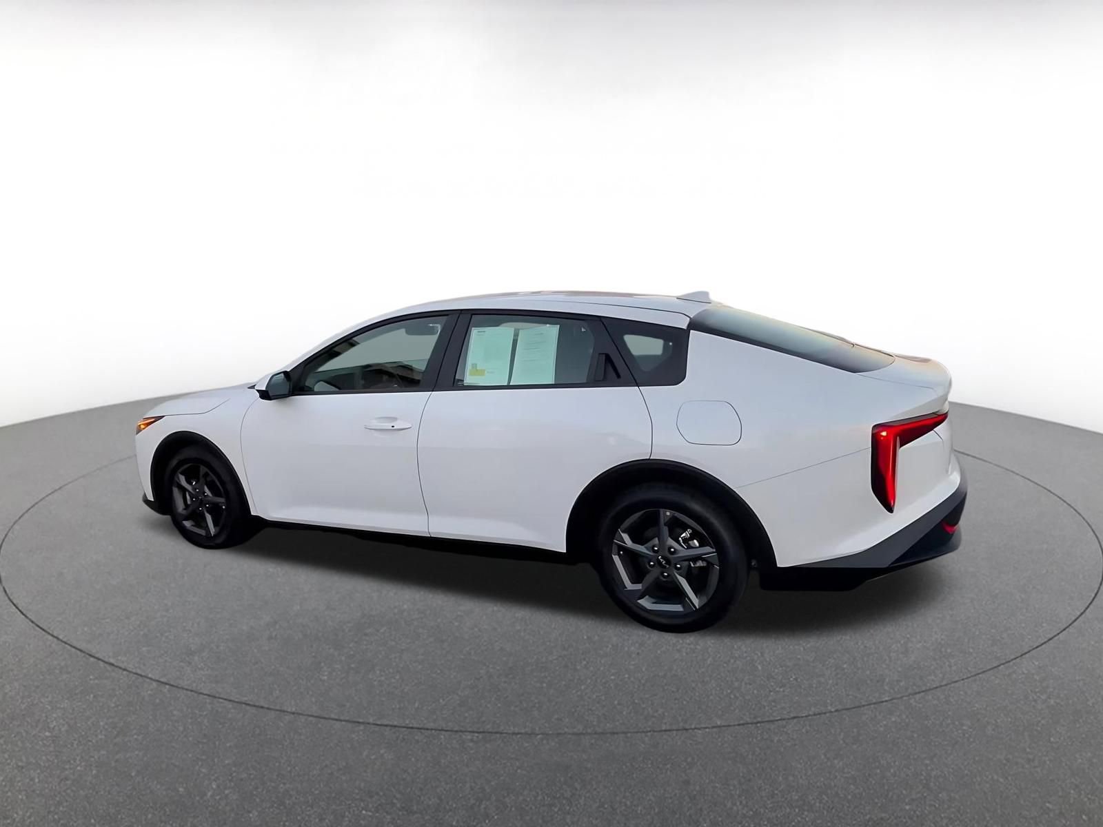 Thumbnail: 2025 Kia K4 - 10