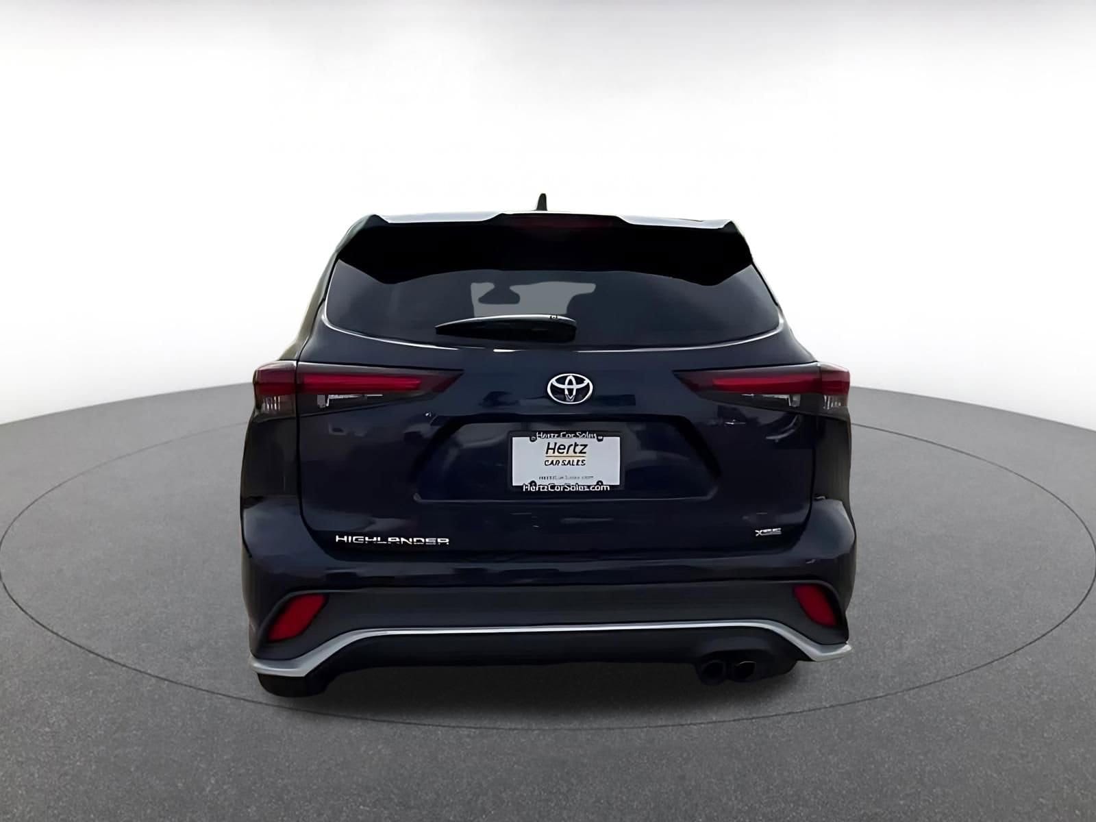 Thumbnail: 2024 Toyota Highlander - 12
