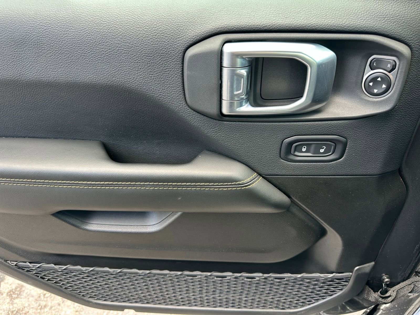 Thumbnail: 2025 Jeep Wrangler - 20