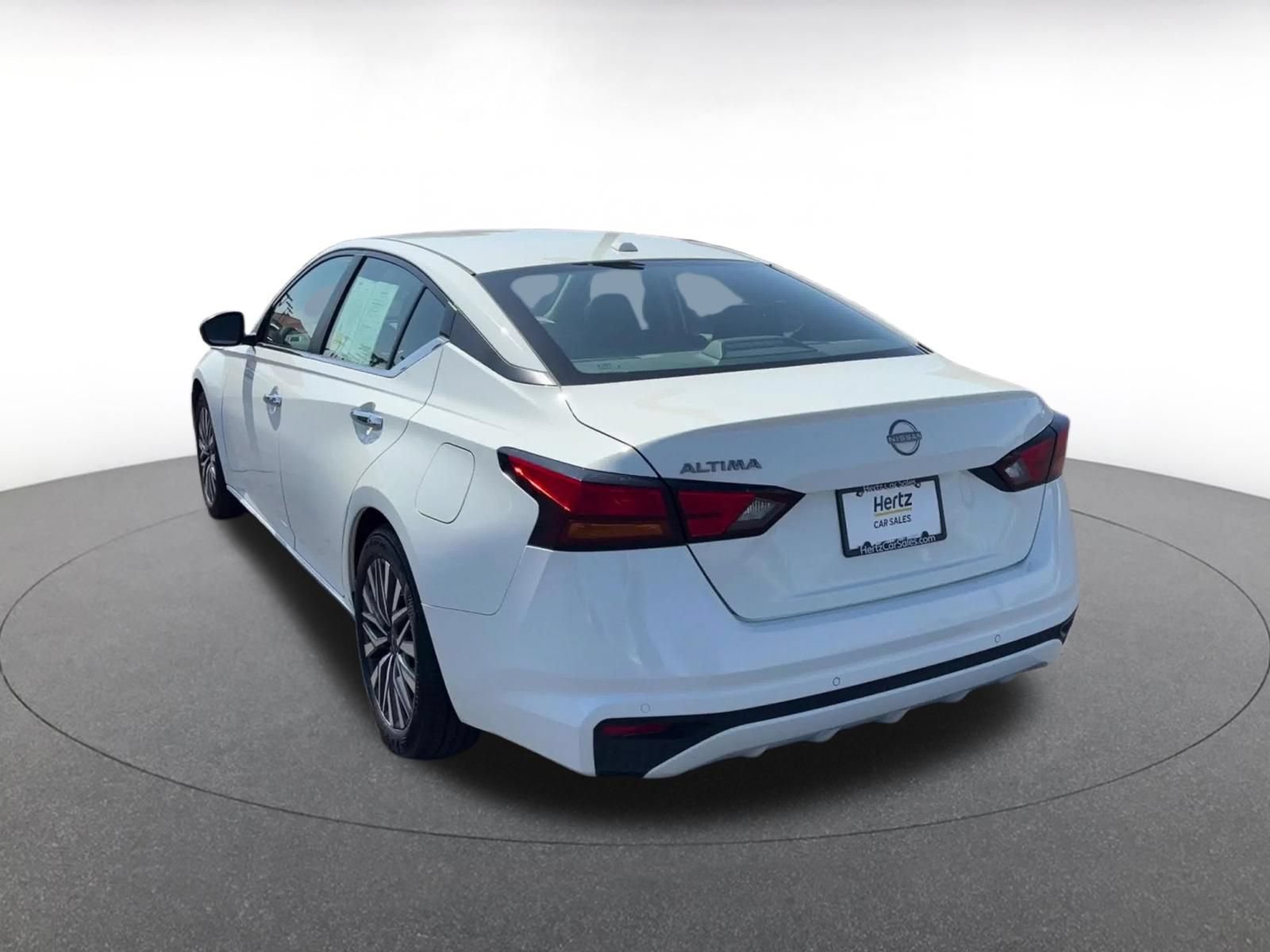 Thumbnail: 2025 Nissan Altima - 11