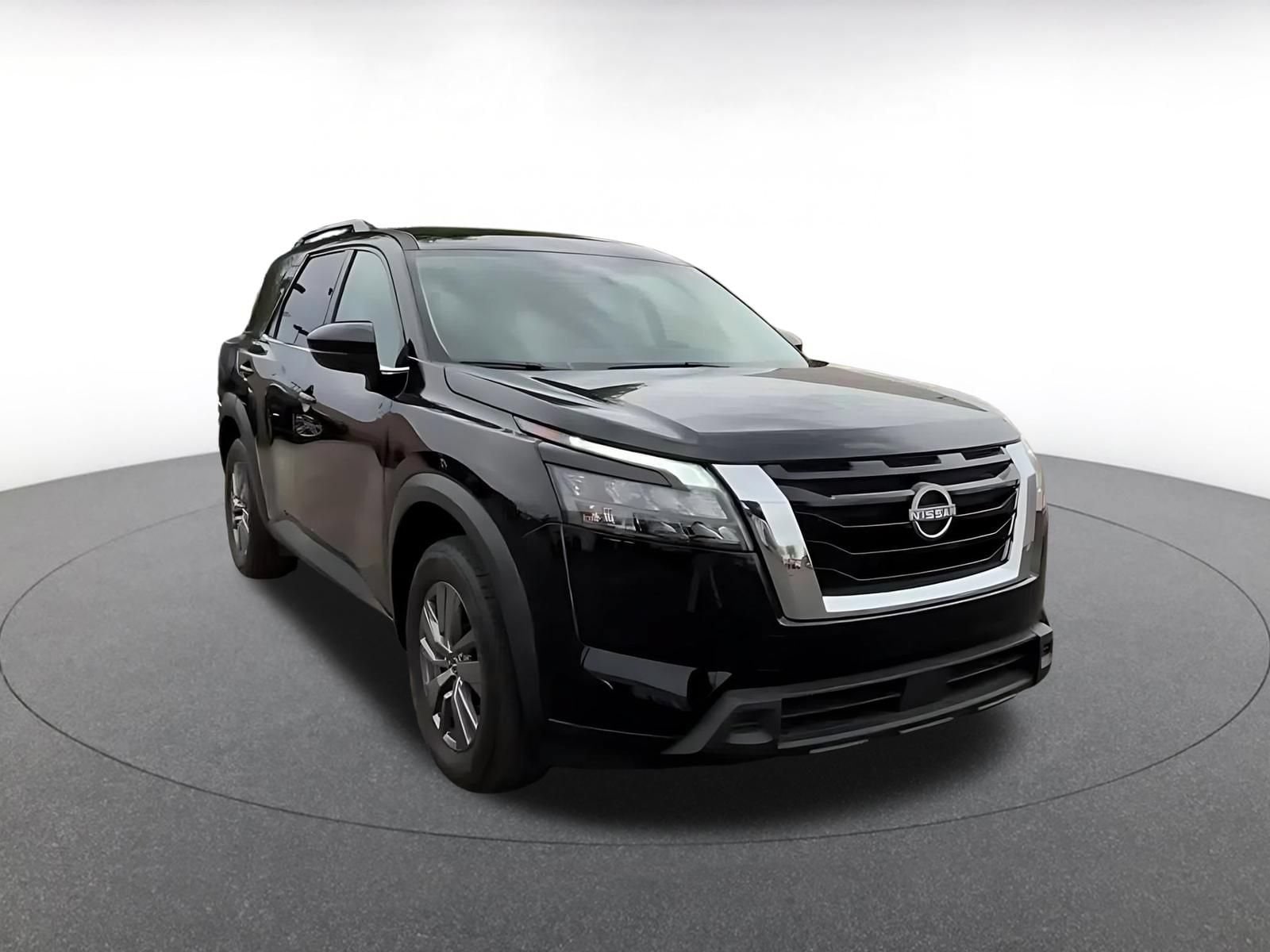 Thumbnail: 2025 Nissan Pathfinder - 3