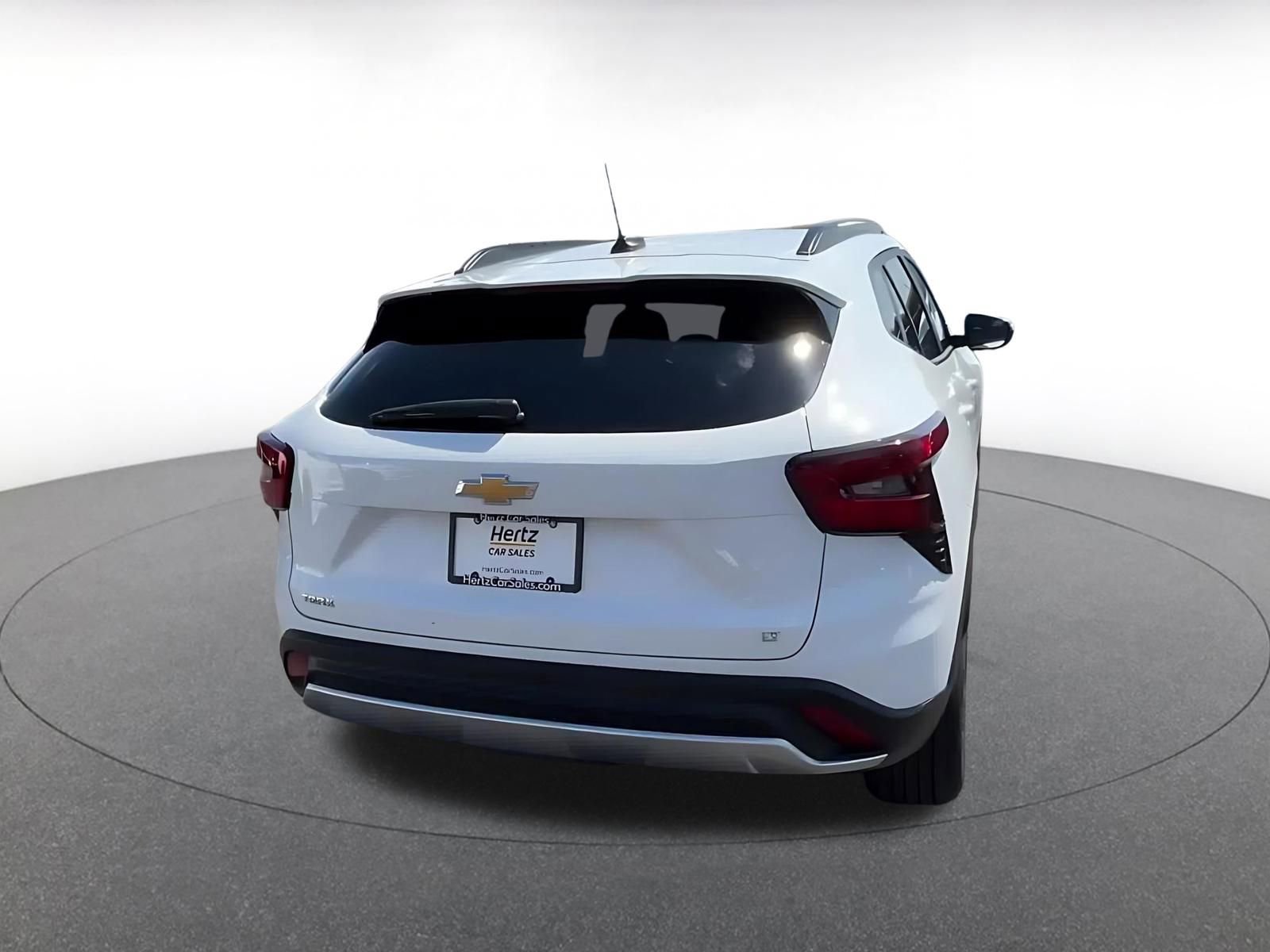 Thumbnail: 2025 Chevrolet Trax - 14