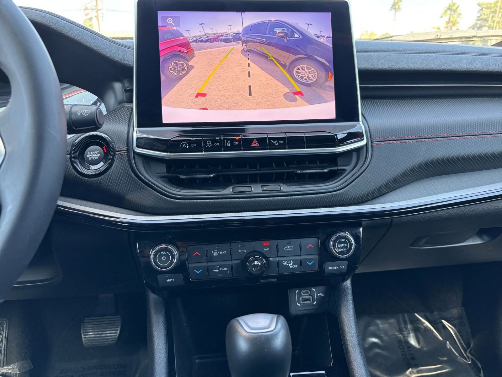 Thumbnail: 2025 Jeep Compass - 17