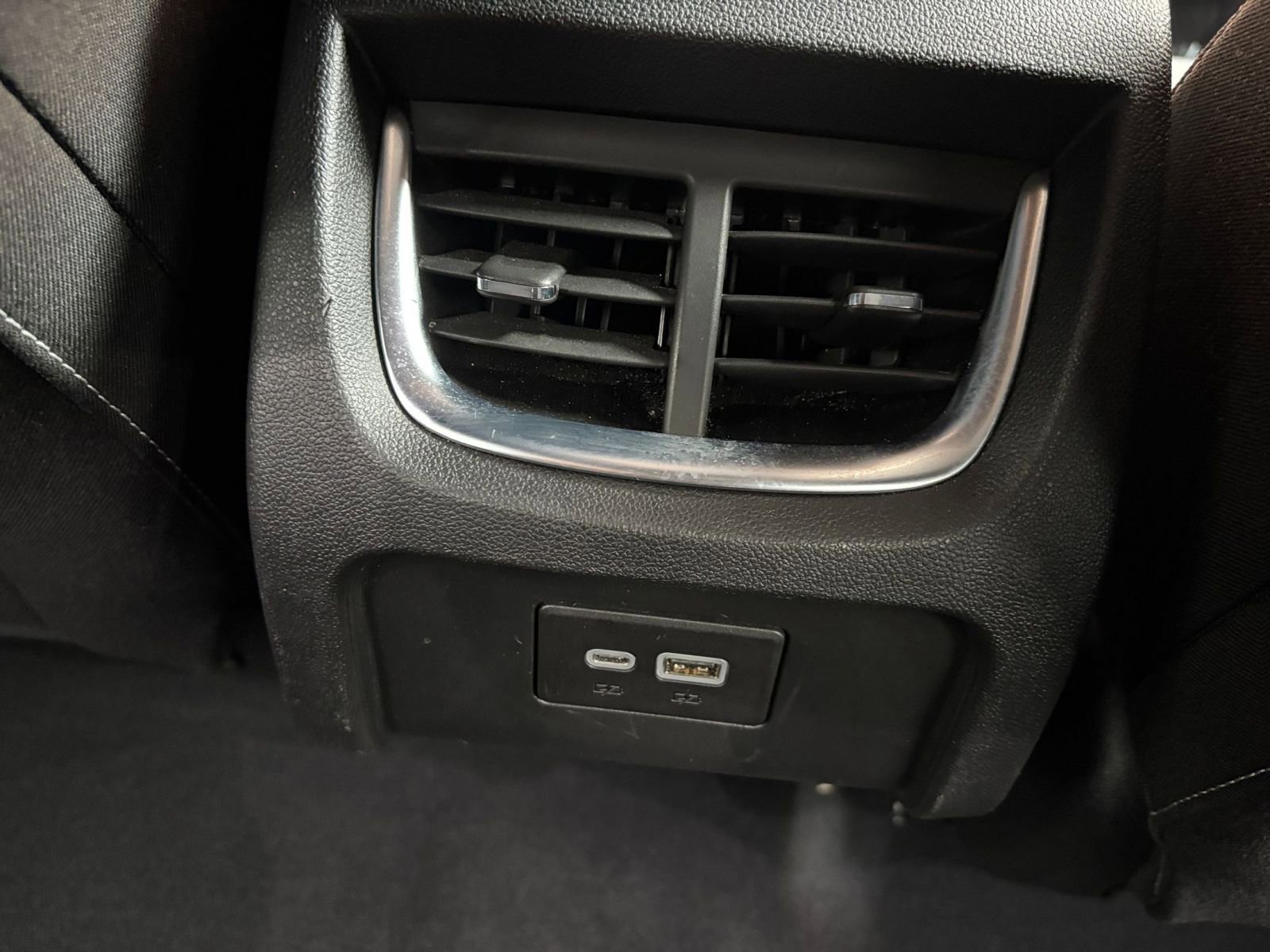 Thumbnail: 2025 Chevrolet Blazer - 24