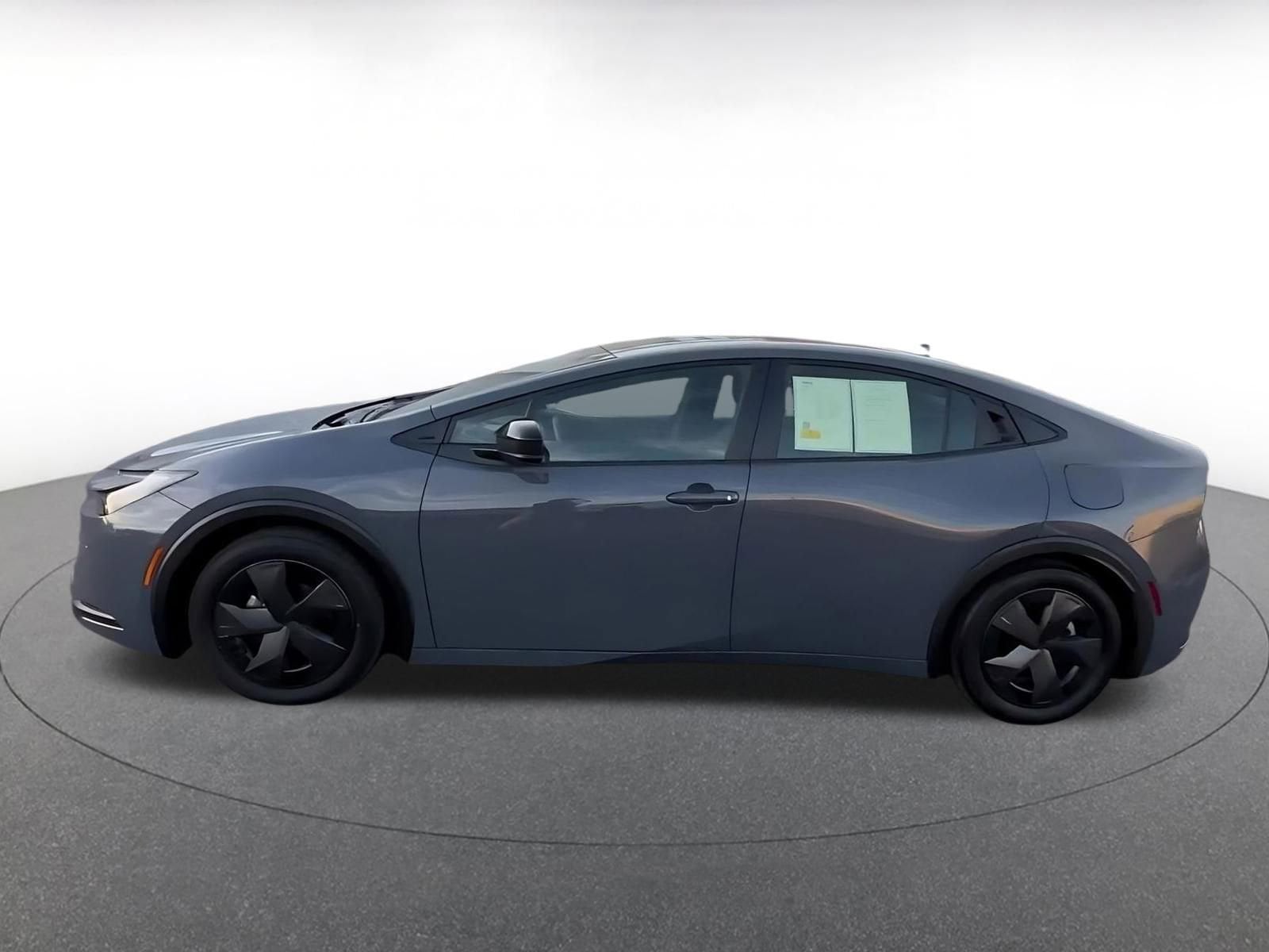 Thumbnail: 2025 Toyota Prius - 9