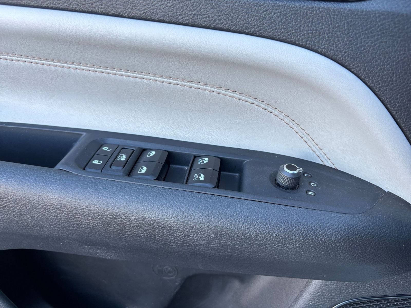 Thumbnail: 2025 Jeep Compass - 18