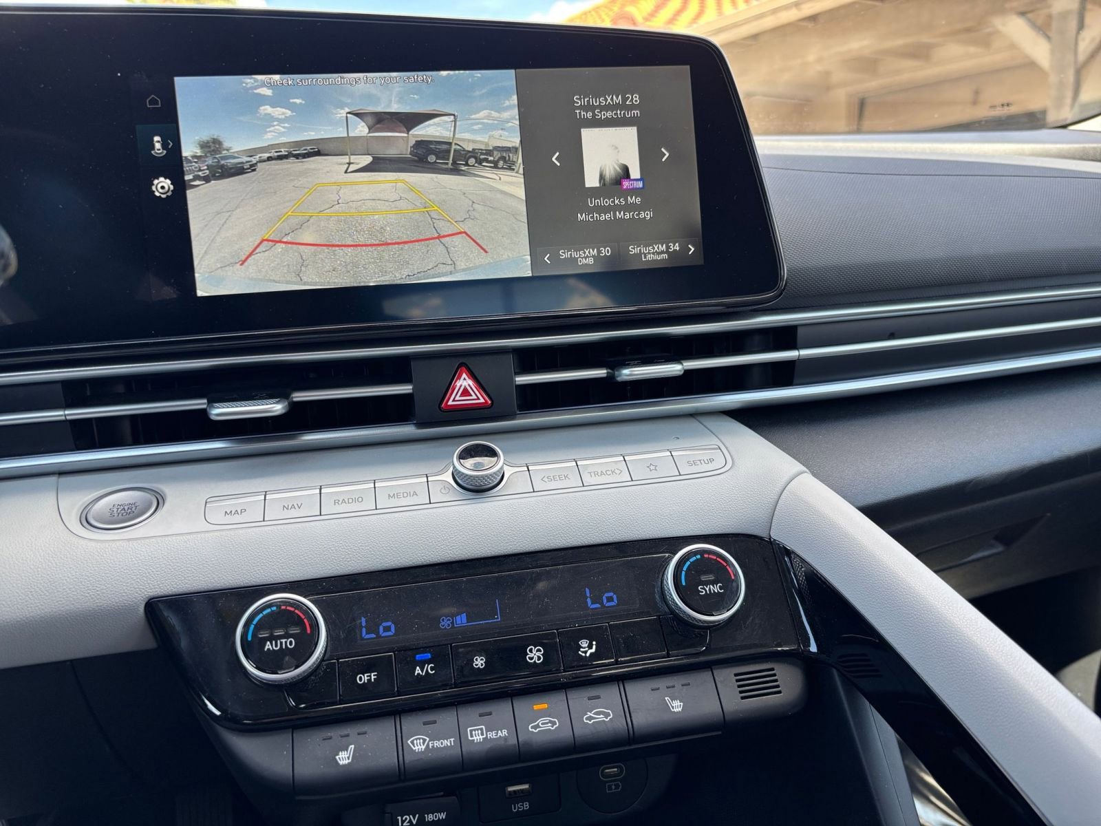 Thumbnail: 2025 Hyundai Elantra - 17