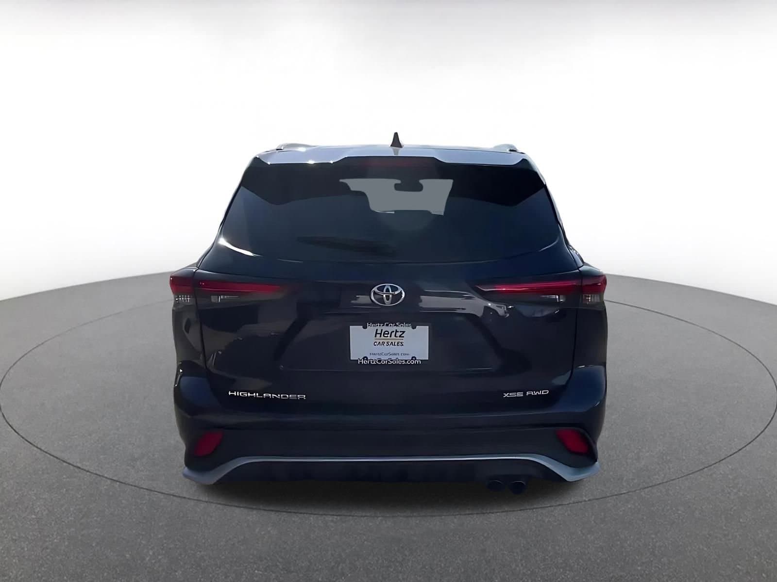 Thumbnail: 2025 Toyota Highlander - 12