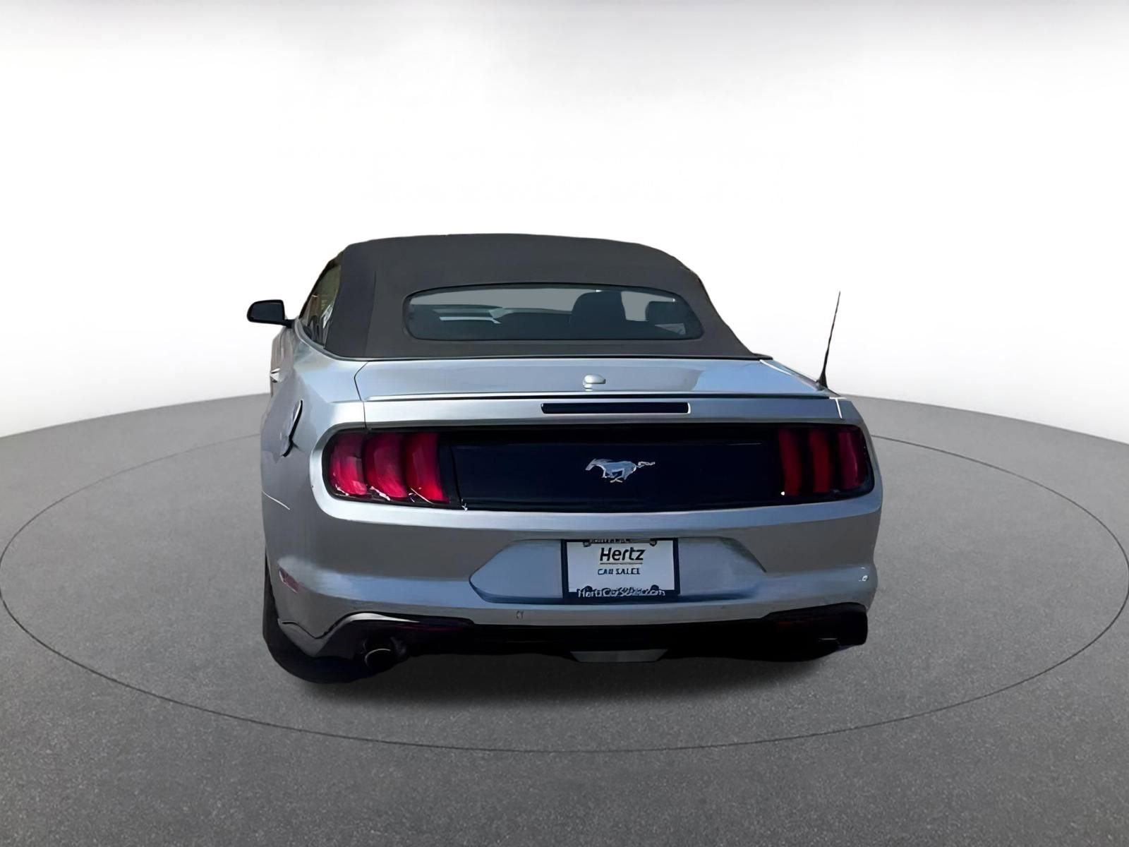 2023 Ford Mustang  12