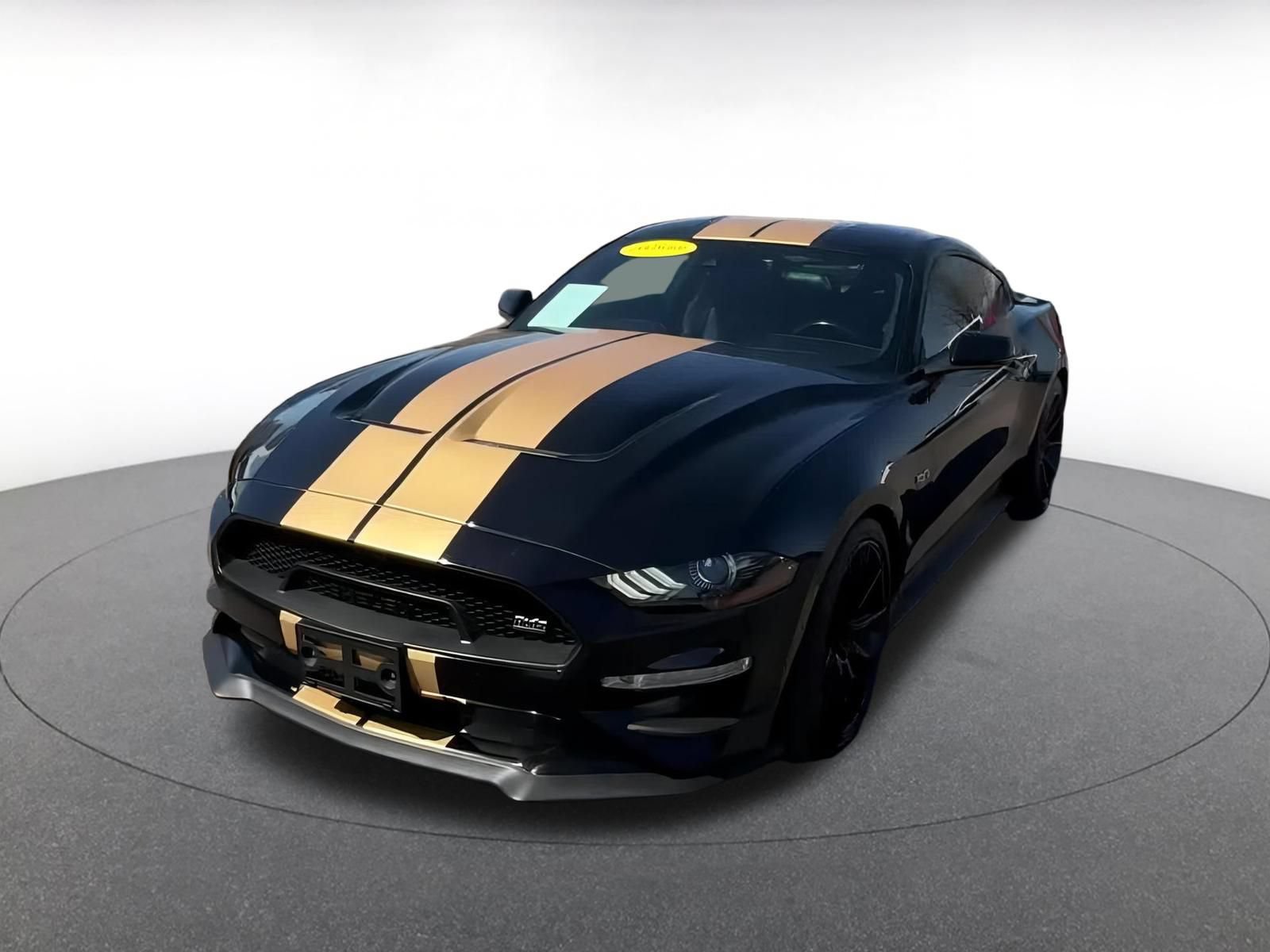 Thumbnail: 2022 Ford Mustang - 4