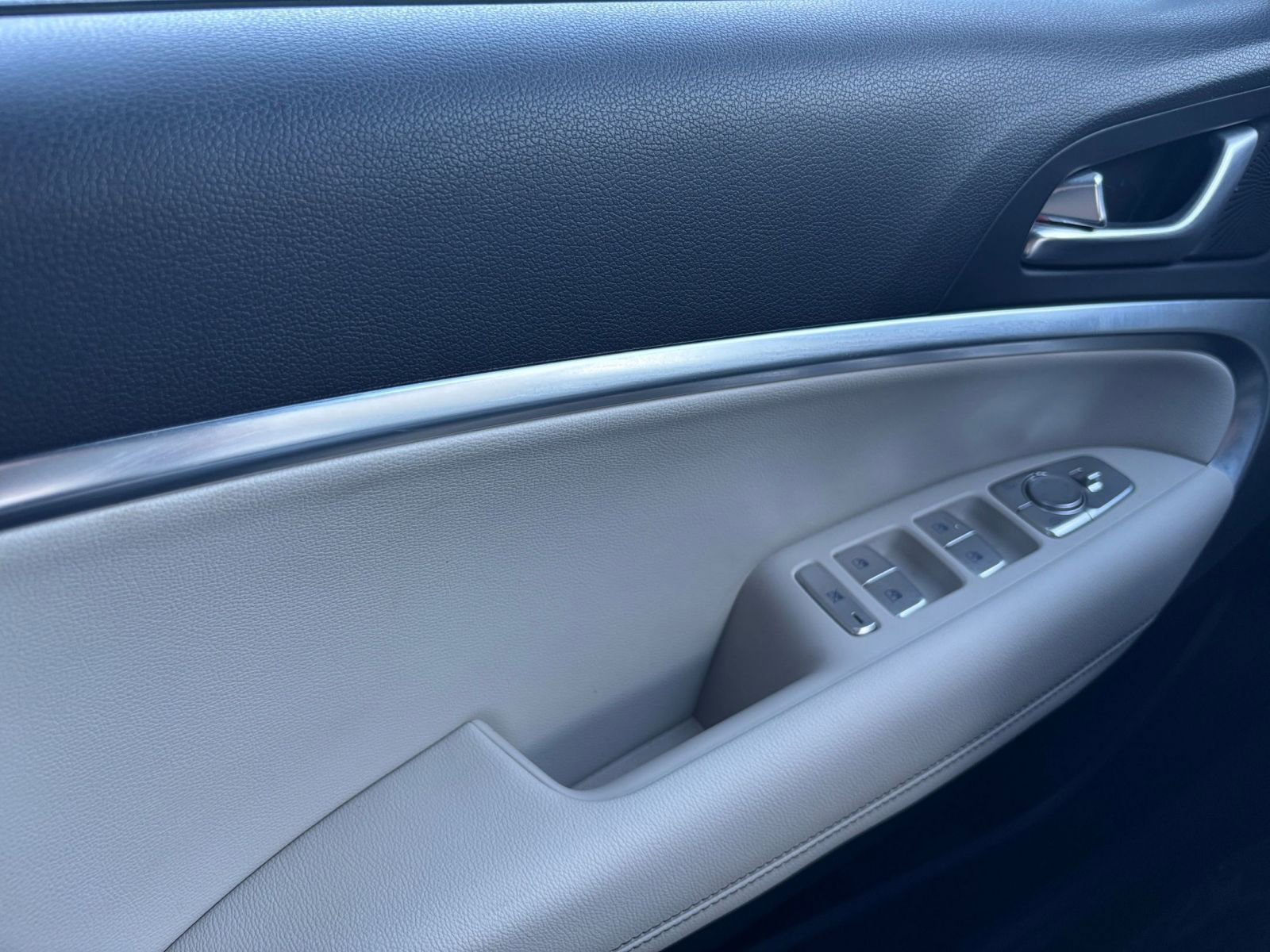 Thumbnail: 2025 Genesis G70 - 18