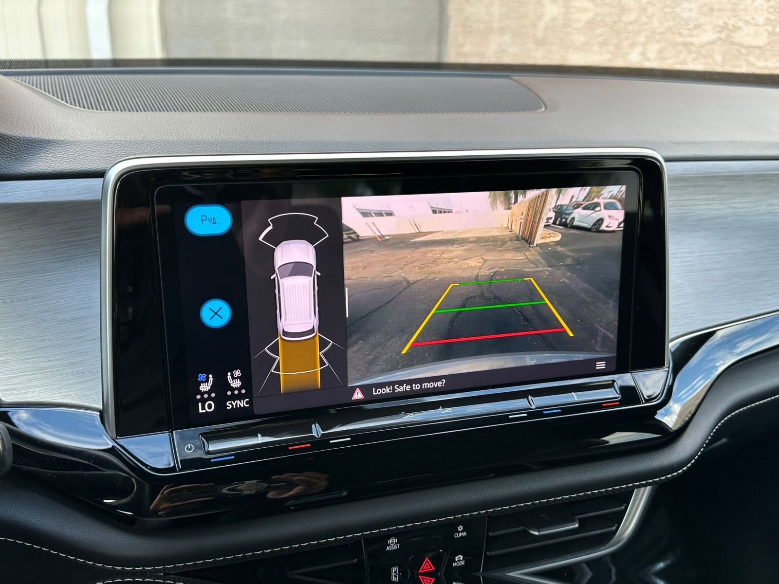 Thumbnail: 2024 Volkswagen Atlas - 17