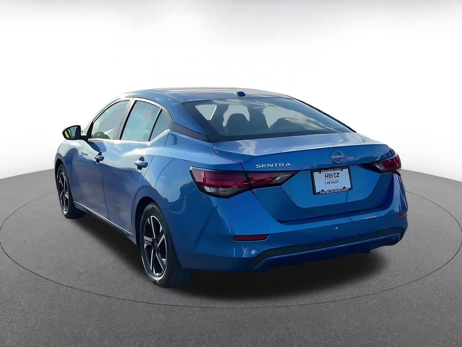 Thumbnail: 2025 Nissan Sentra - 9